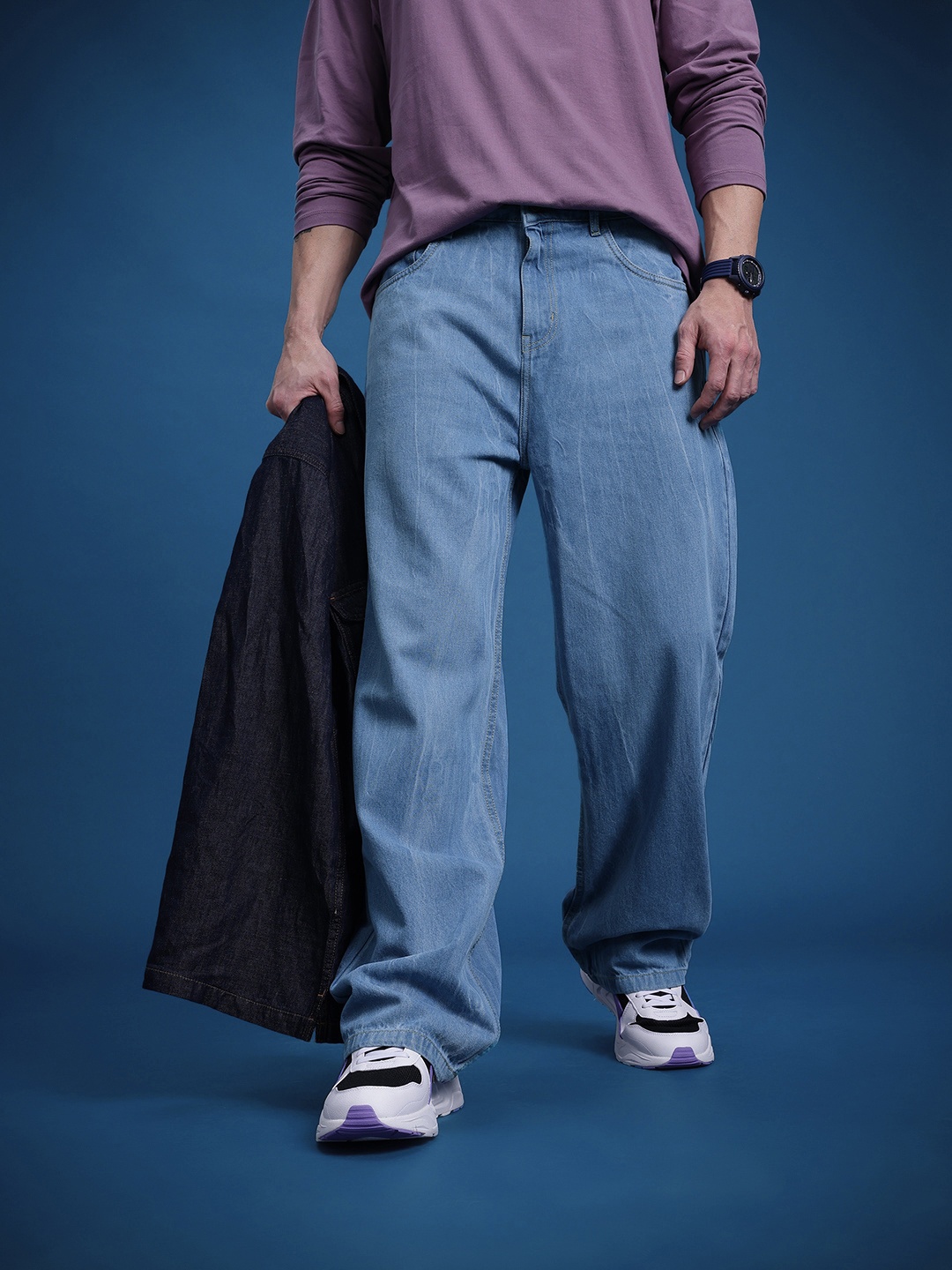 

The Roadster Life Co. Men Wide Leg Light Fade Jeans, Blue