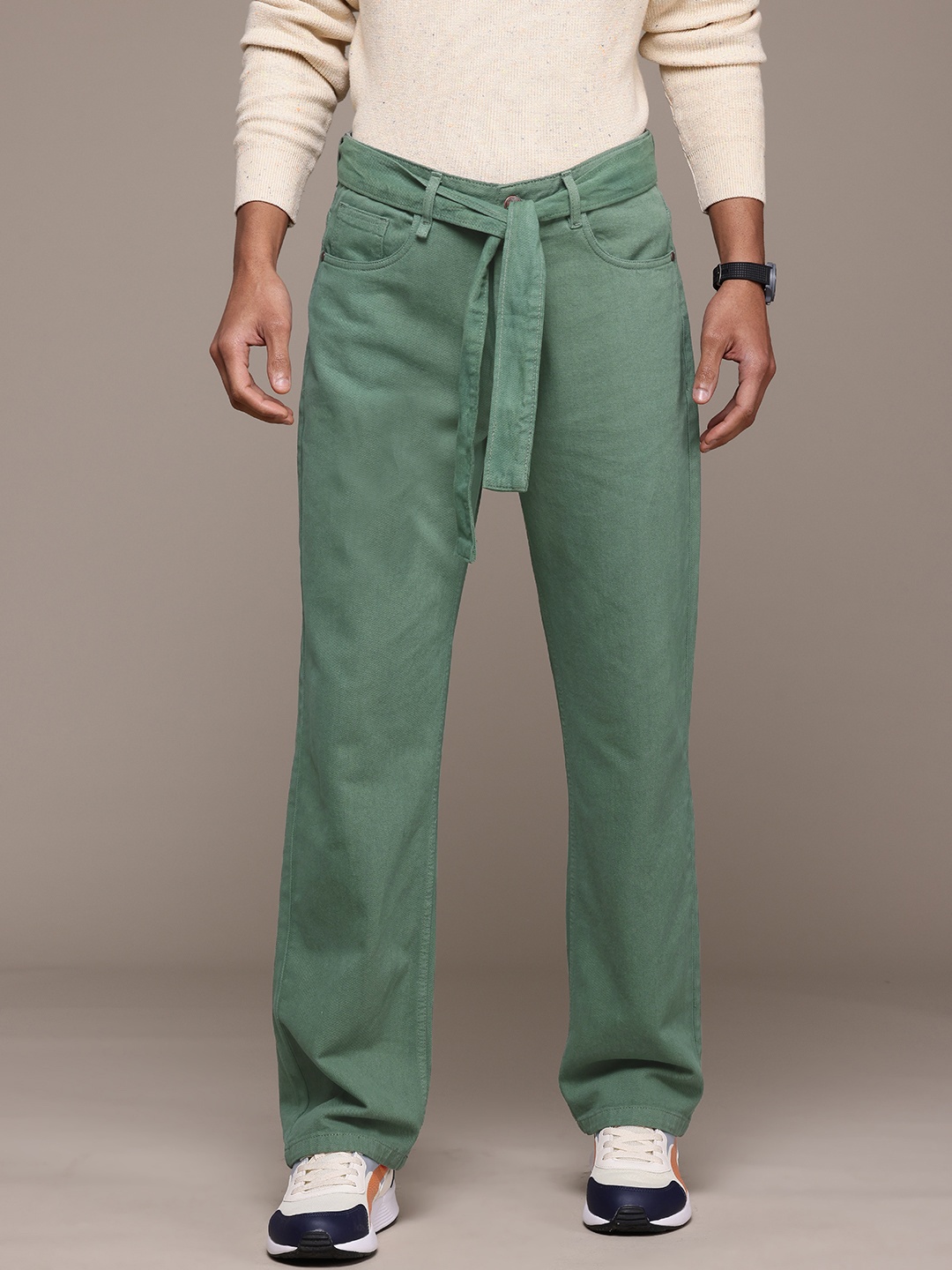 

The Roadster Lifestyle Co. Men Relaxed Fit Jeans, Green