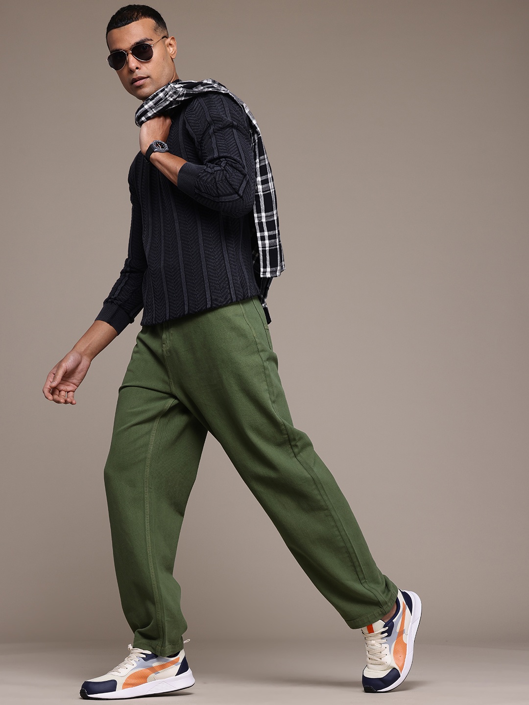

The Roadster Lifestyle Co. Men Skater Fit Jeans, Green