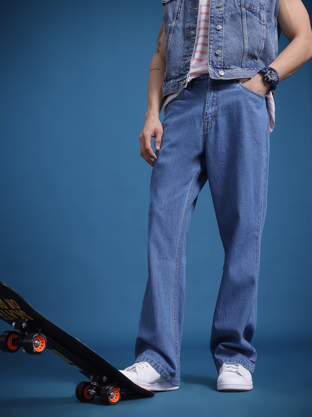 

The Roadster Life Co. Men Flared Jeans, Navy blue