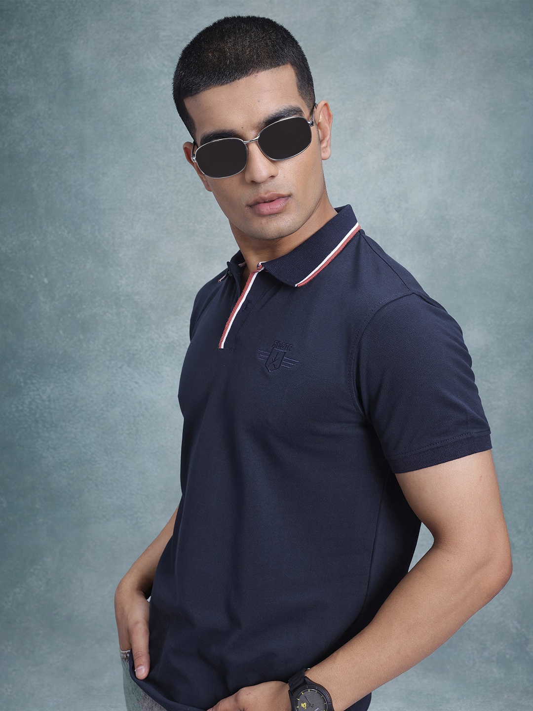 

The Roadster Life Co. Men Polo Collar T-shirt, Navy blue