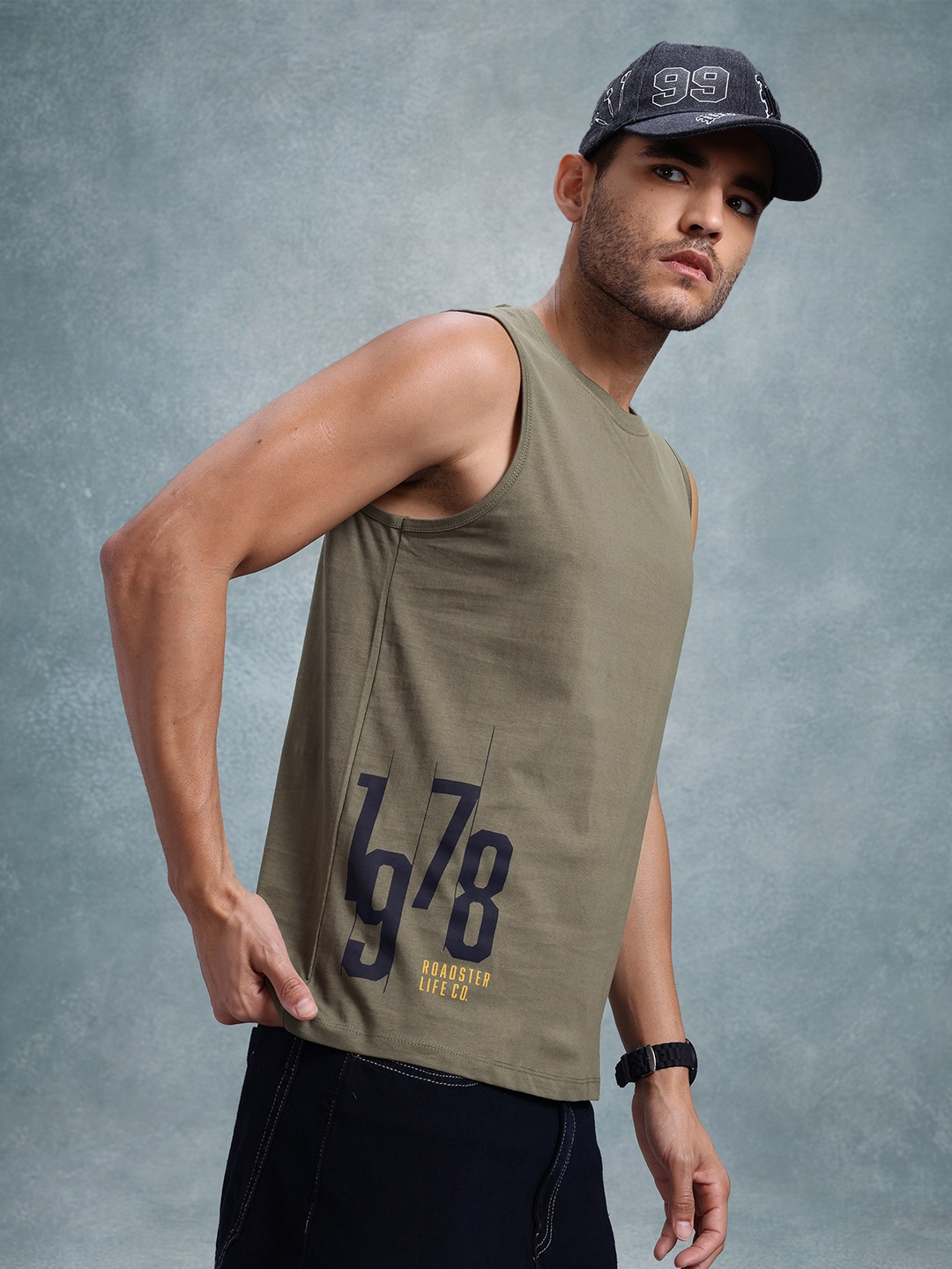 

The Roadster Life Co. Men Typography Printed Pure Cotton T-shirt, Olive