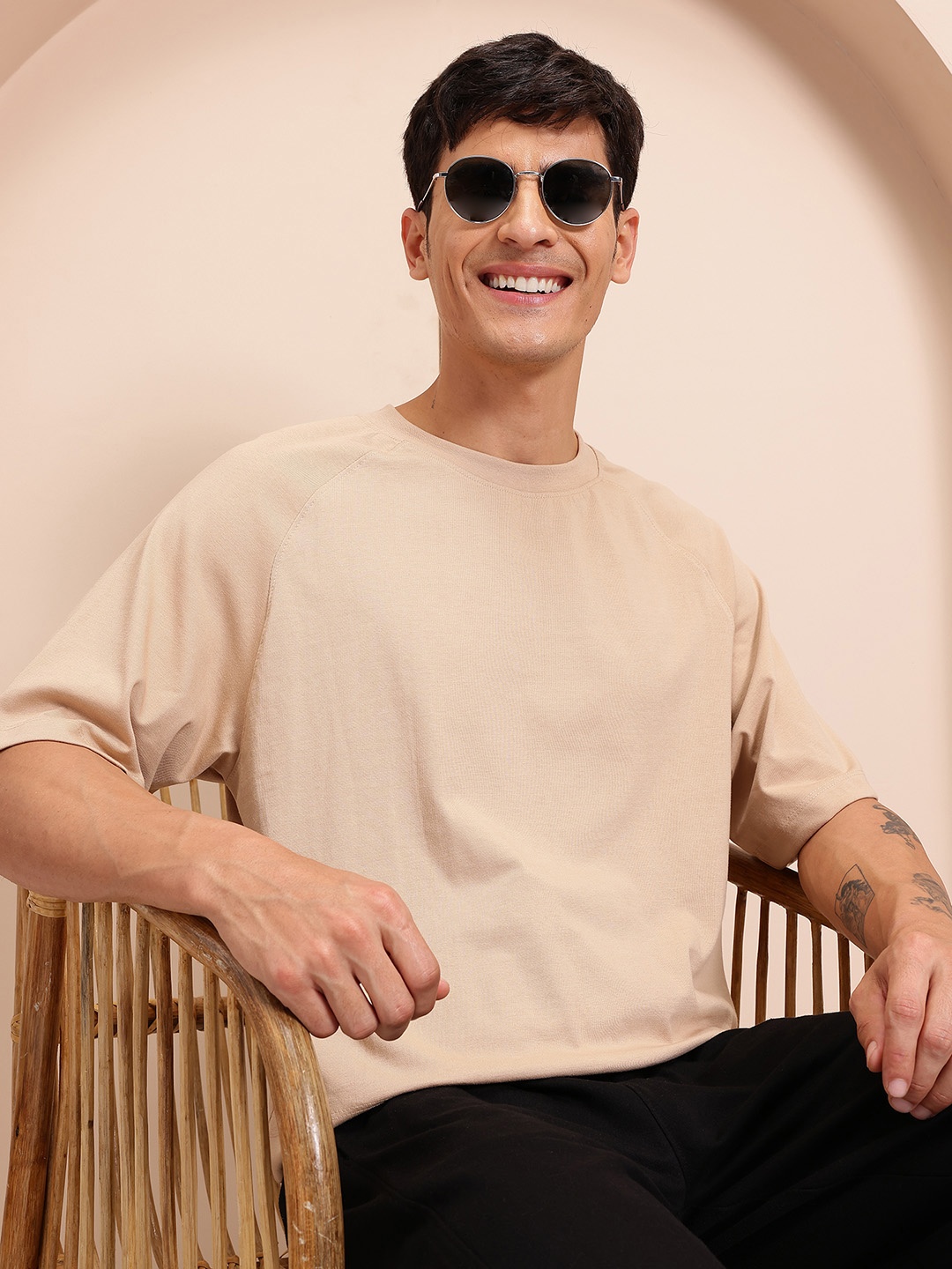 

Mast & Harbour Relaxed Raglan Sleeves T-shirt, Beige