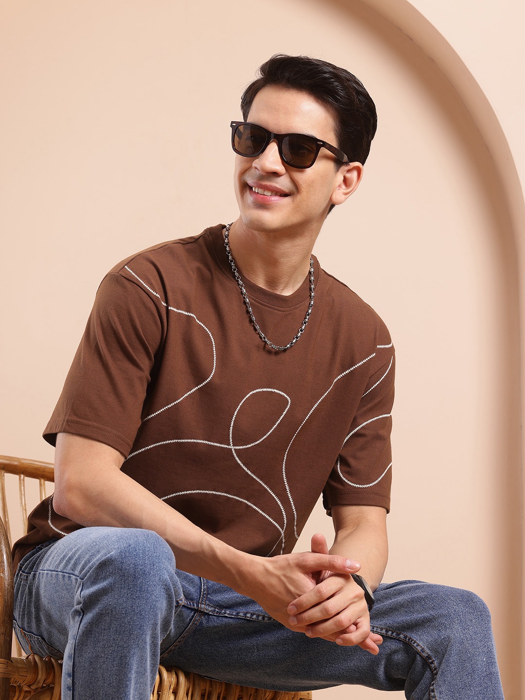 

Mast & Harbour Men Printed Relaxed Fit T-shirt, Brown