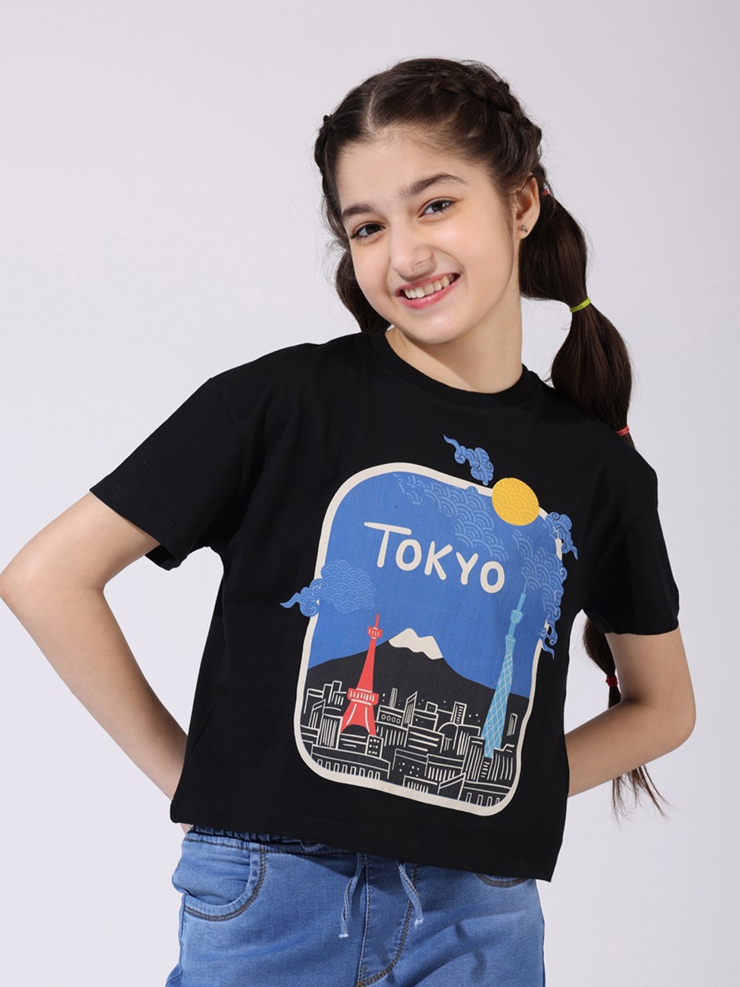 

Wakia Girls Graphic Printed Round Neck Organic Cotton T-shirt, Black