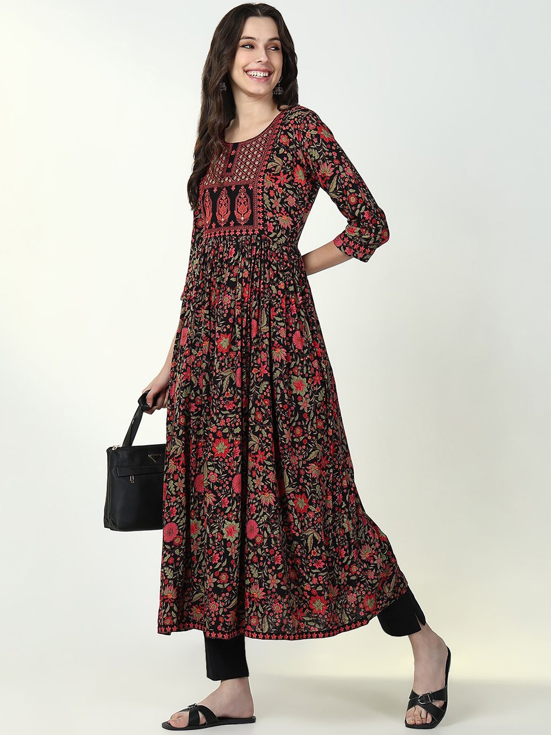 

SHOWOFF Floral Printed Thread Work Cotton Anarkali Kurta, Black