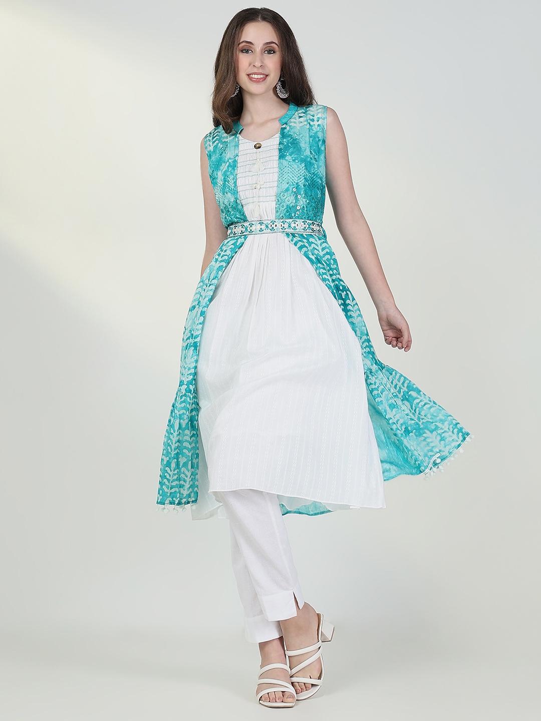 

SHOWOFF Mirror Work Cotton Kurta with Shrug and Belt, White