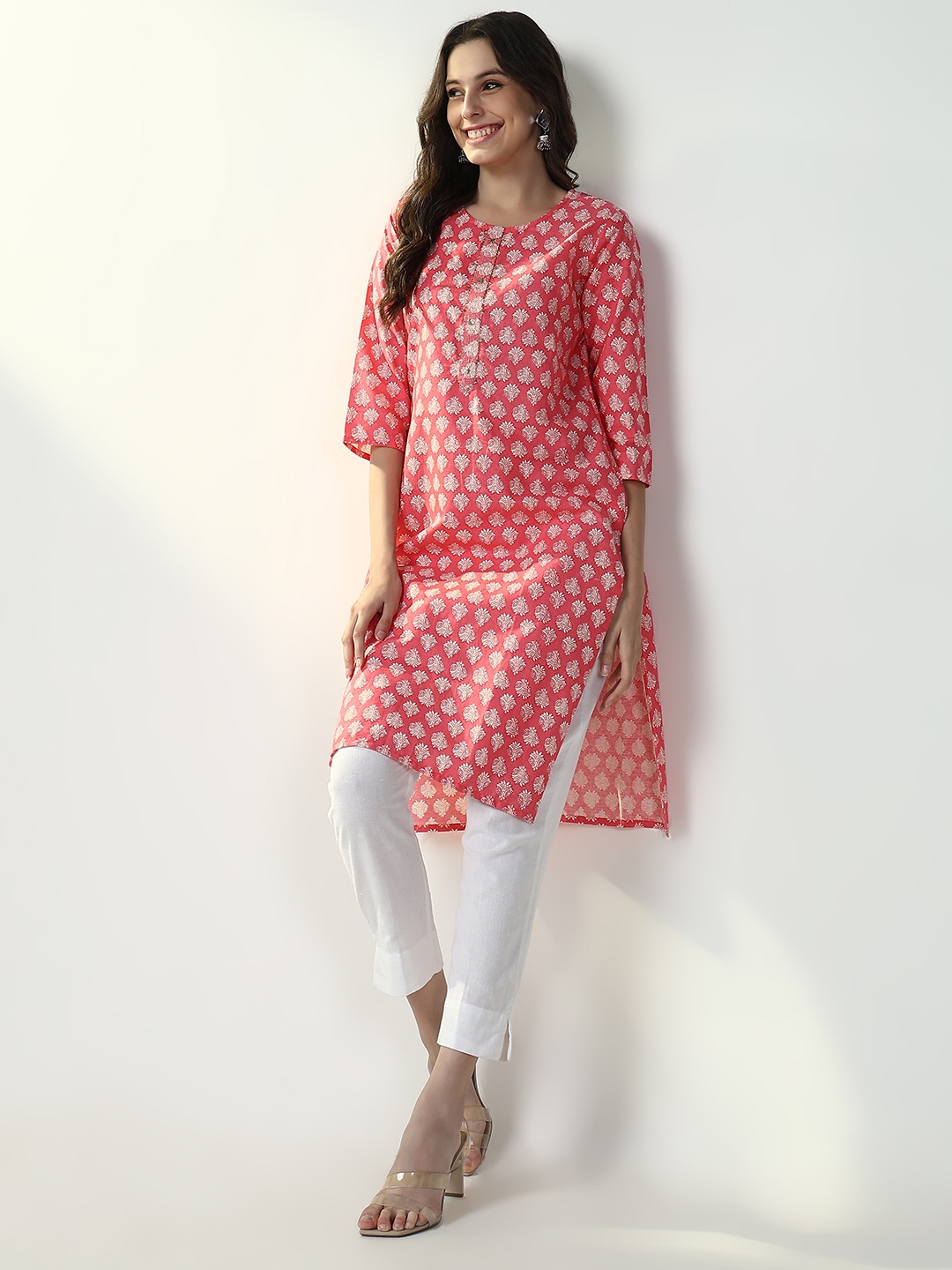 

SHOWOFF Ethnic Motifs Printed Round Neck Sequined Straight Kurta, Coral