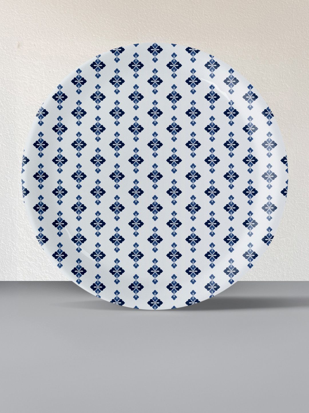 

nestroots In Everyday Art Pottery White & Navy Blue Geometric Printed Metal Wall Plates