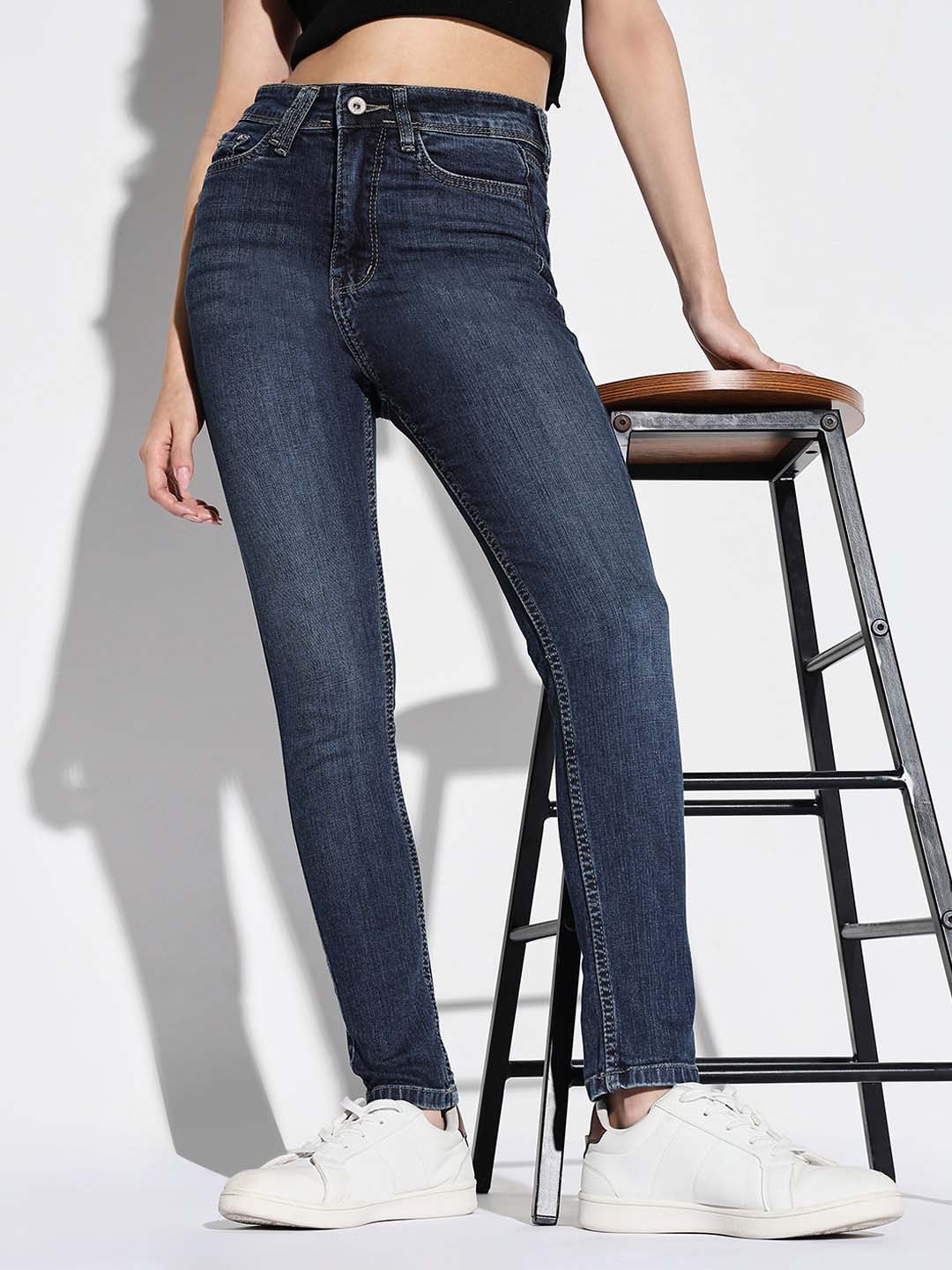 

SHOWOFF Women Comfort Slim Fit Light Fade Acid Wash Stretchable Jeans, Navy blue