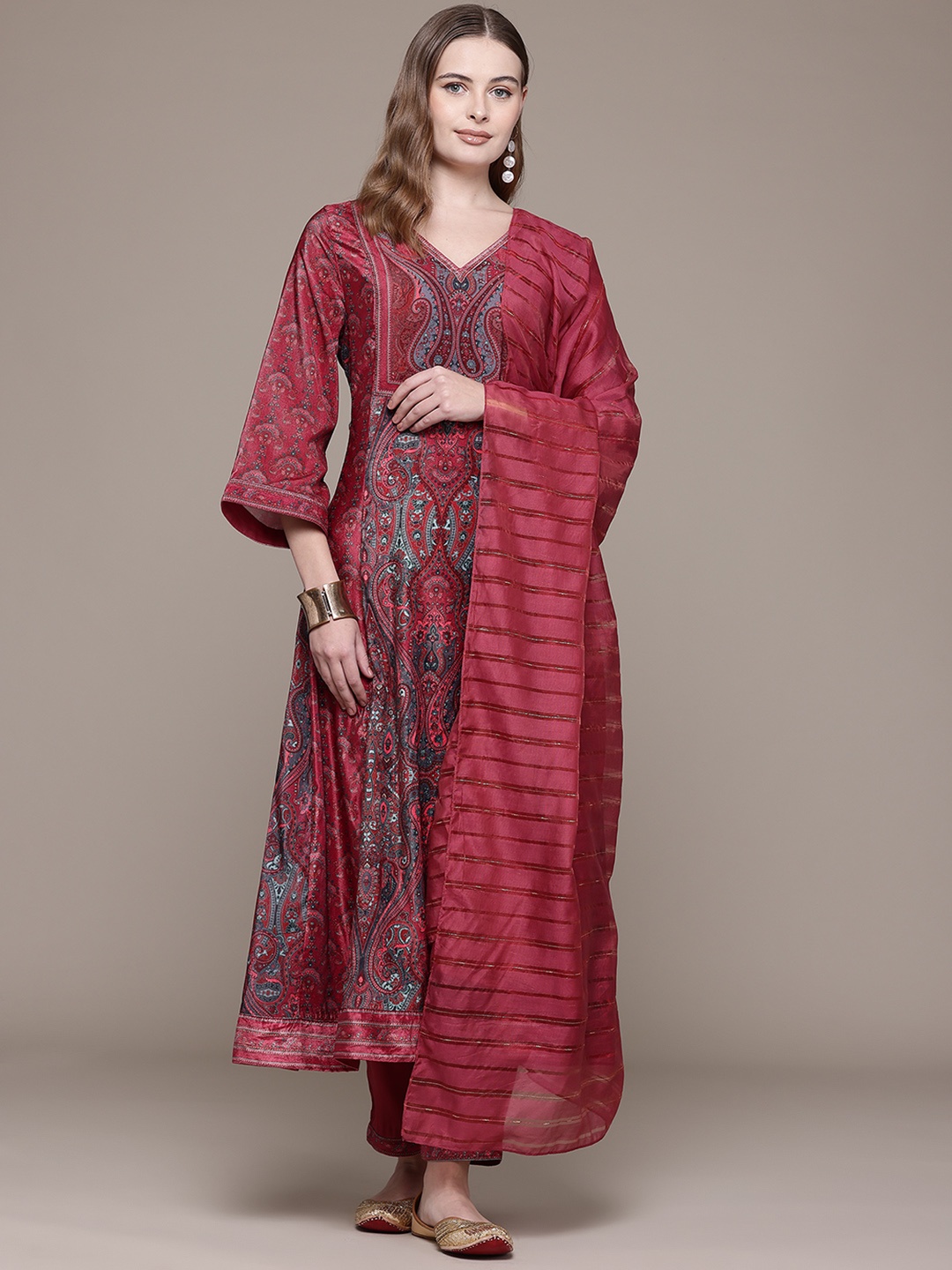 

aarke Ritu Kumar Ethnic Motifs Printed Kurta with Trousers & With Dupatta, Pink