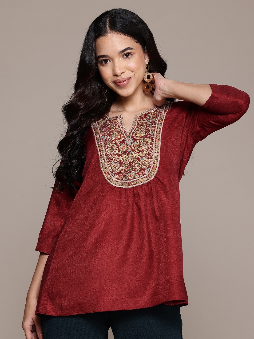 

aarke Ritu Kumar Yoke Embroidered Thread Work Kurti, Red