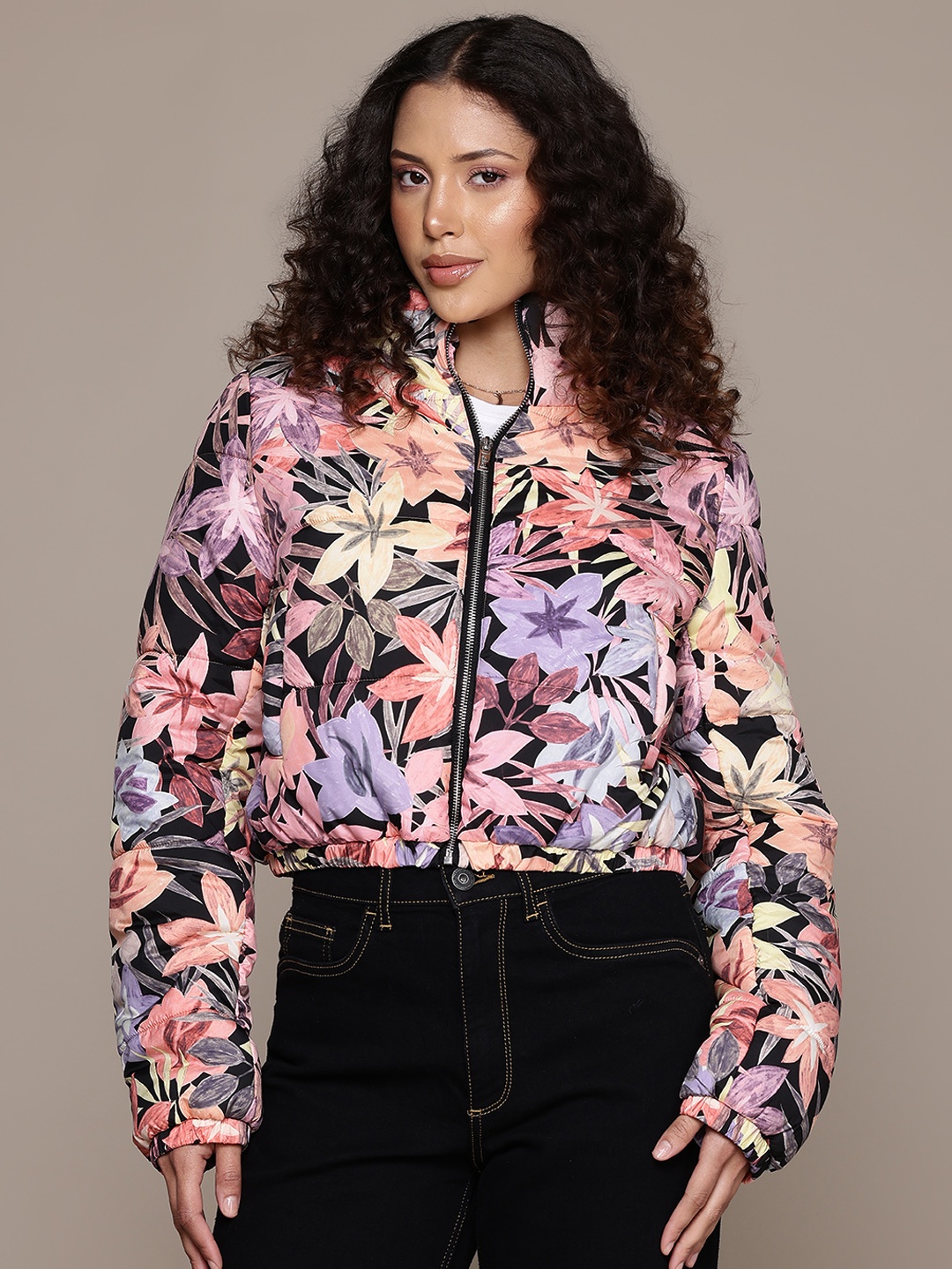 

Label Ritu Kumar Floral Crop Puffer Jacket, Black