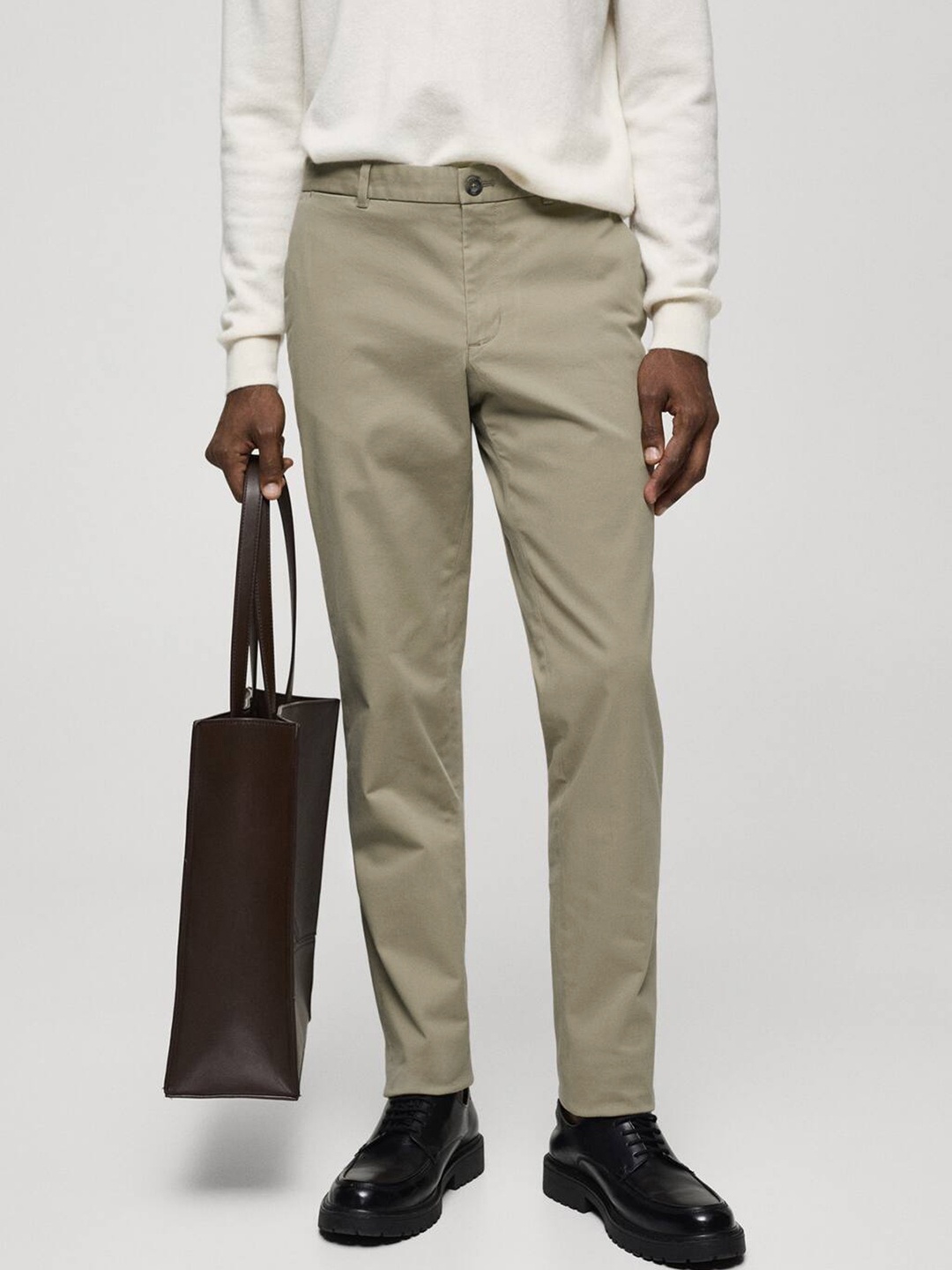 

MANGO MAN Men Slim Fit Chinos Trousers, Khaki