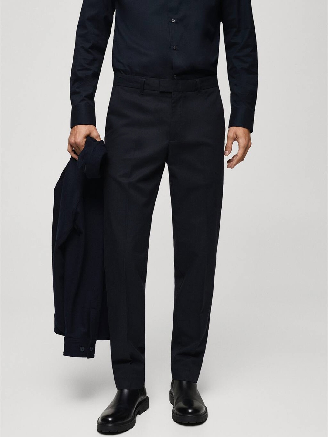 

MANGO MAN Men Trousers, Navy blue