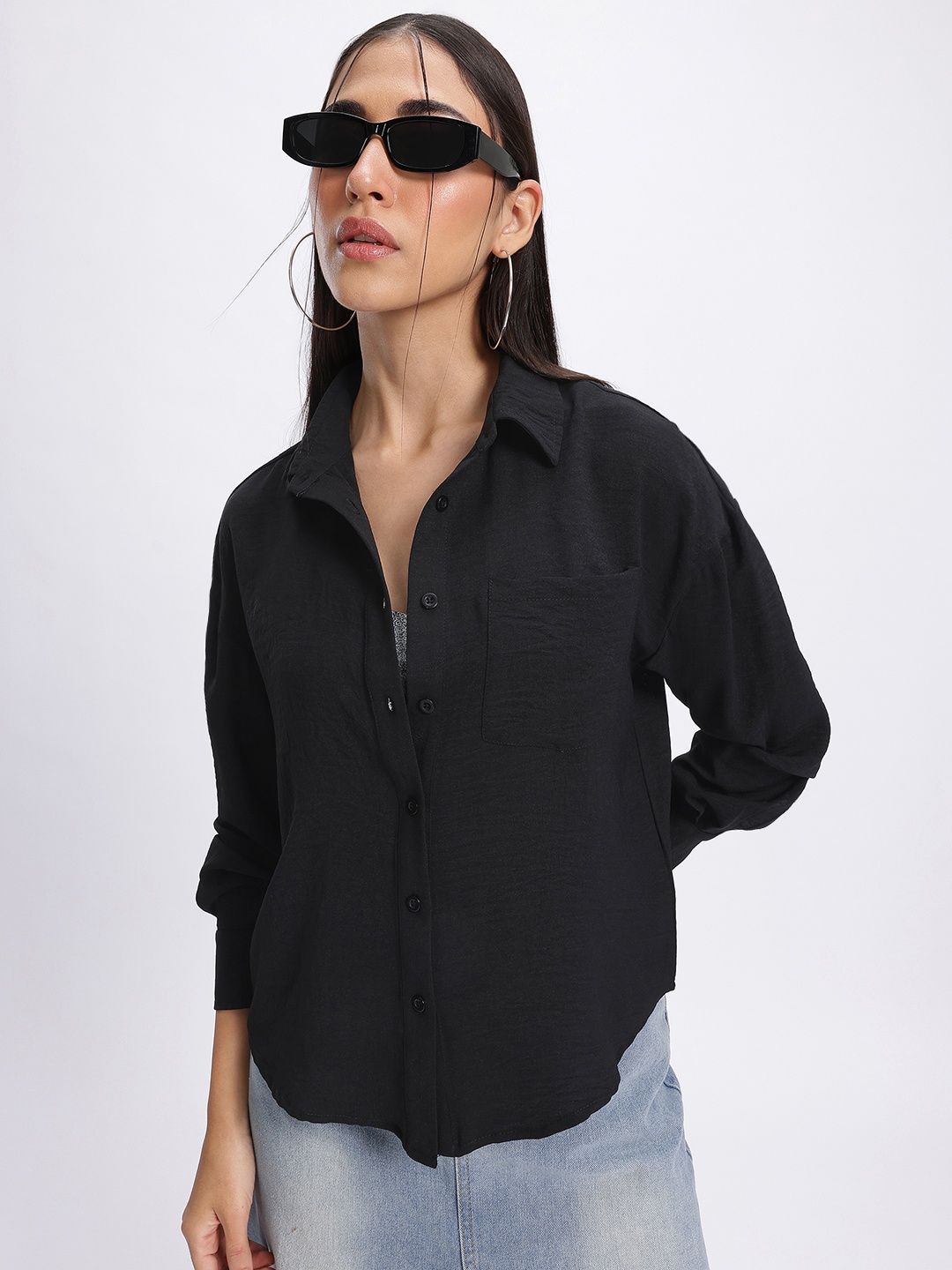 

glitchez Basic Staples Crinkled Drop-Shoulder Shirt, Black
