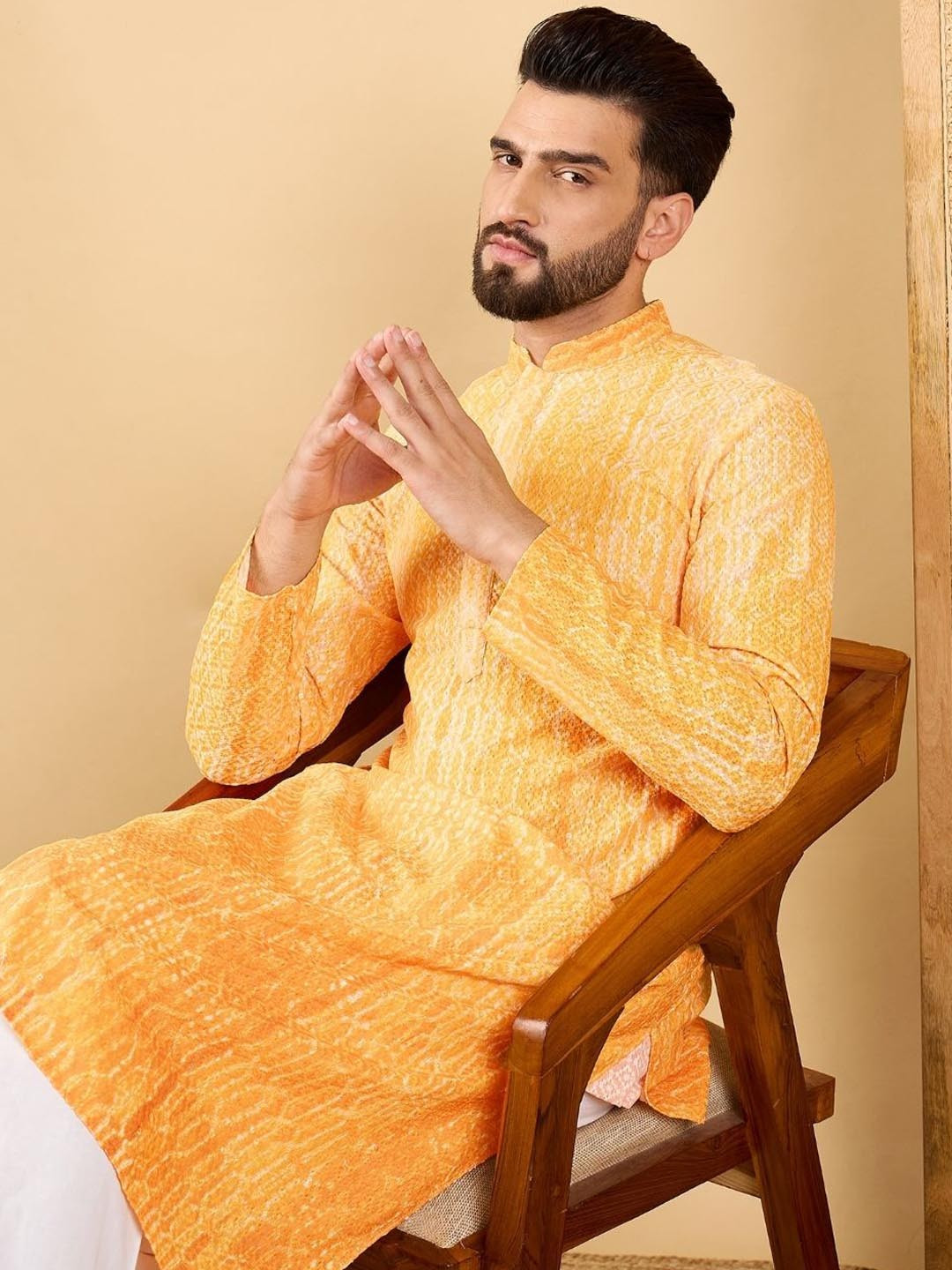 

Ethnic Bay Geometric Printed Mandarin Collar Long Sleeves Regular Straight Kurta, Yellow