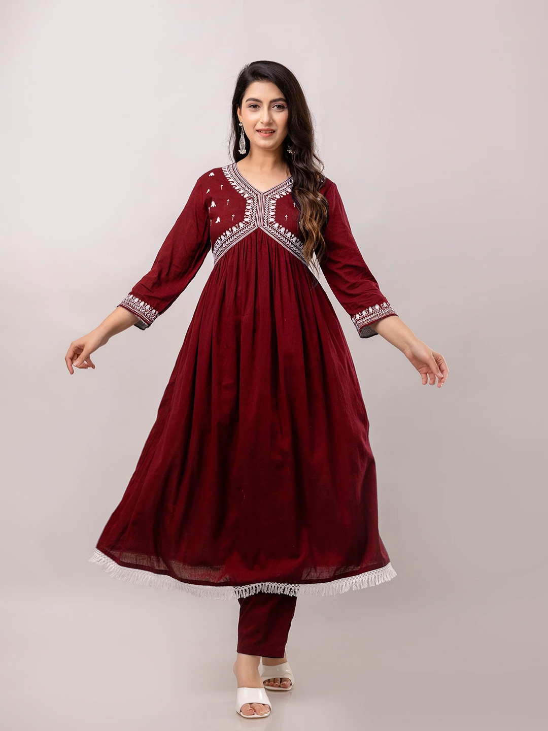 

FrionKandy Ethnic Motifs Yoke Design Pleated Thread Work Kurta with Trouser, Maroon