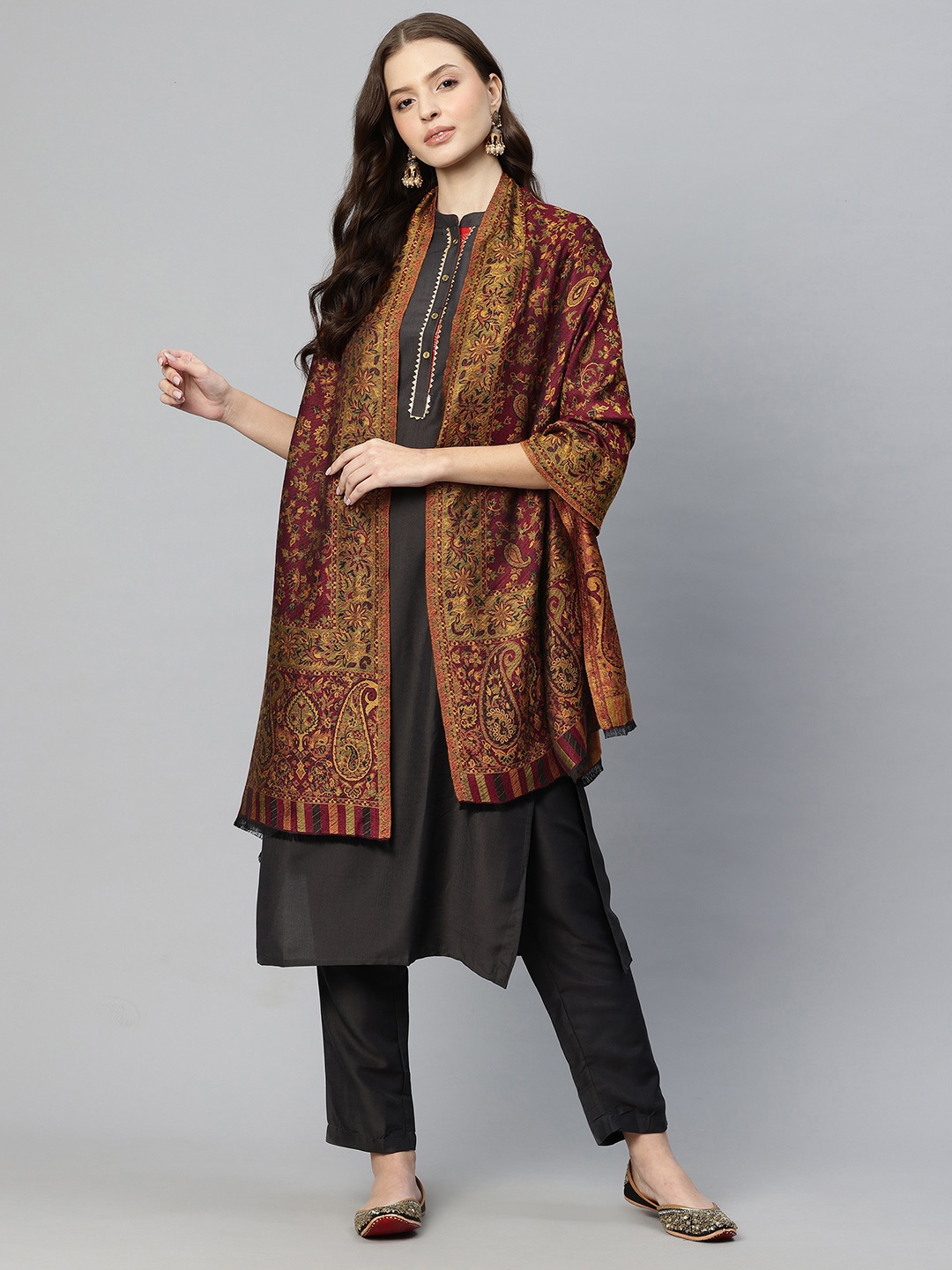 

SWI Stylish Woven Design Jamawar Shawl, Maroon