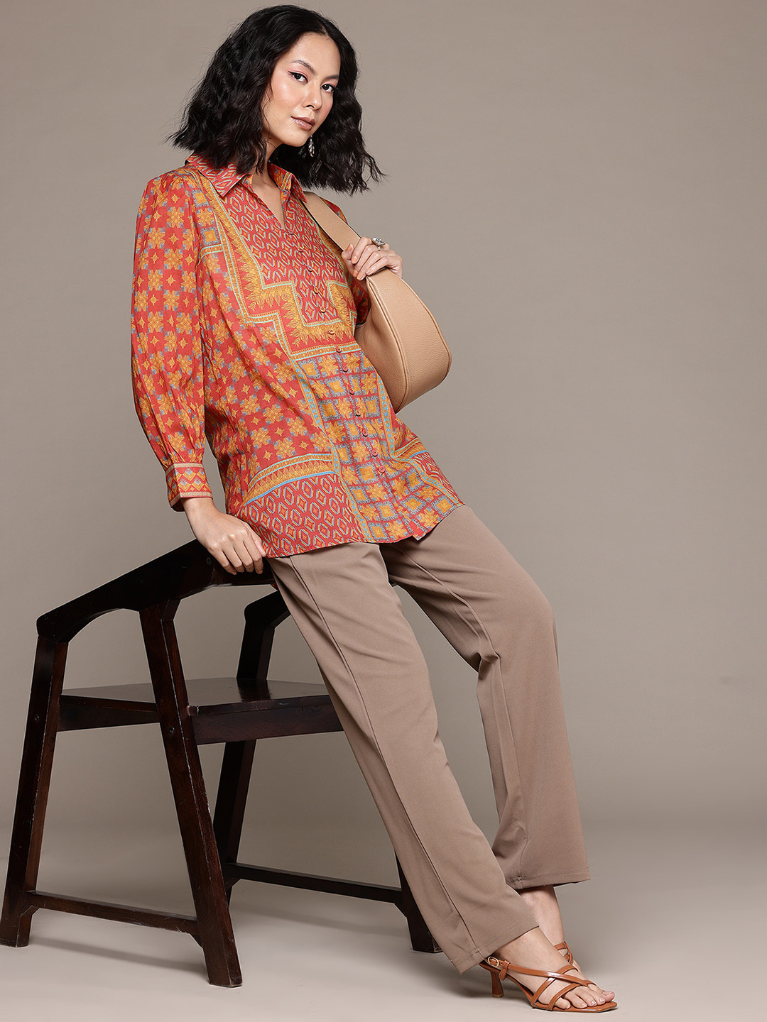 

Ritu Kumar Relaxed Printed Casual Shirt, Red