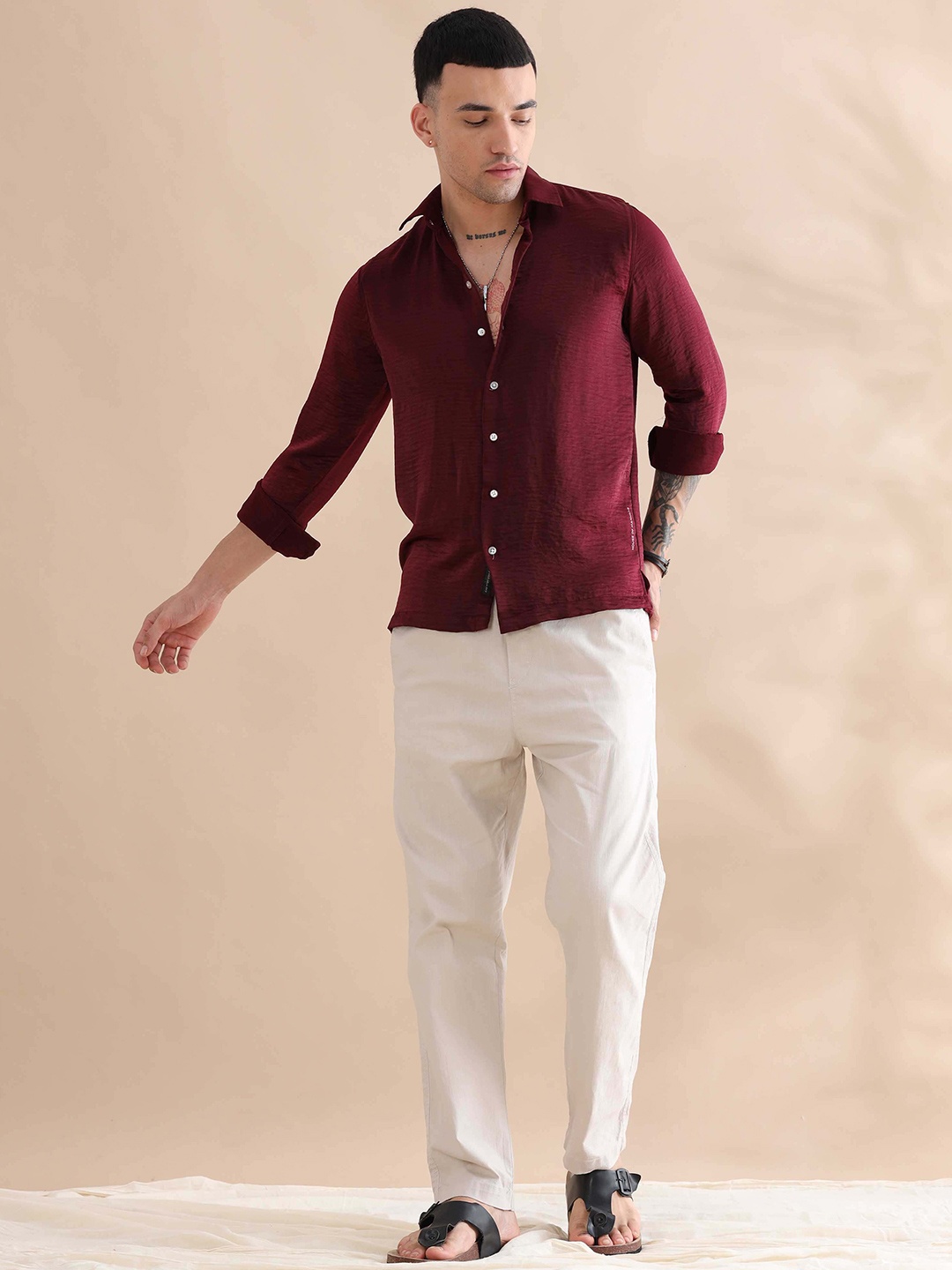 

HOUSE OF MAHNOTS Men Classic Spread Collar Solid Satin Casual Shirt, Maroon