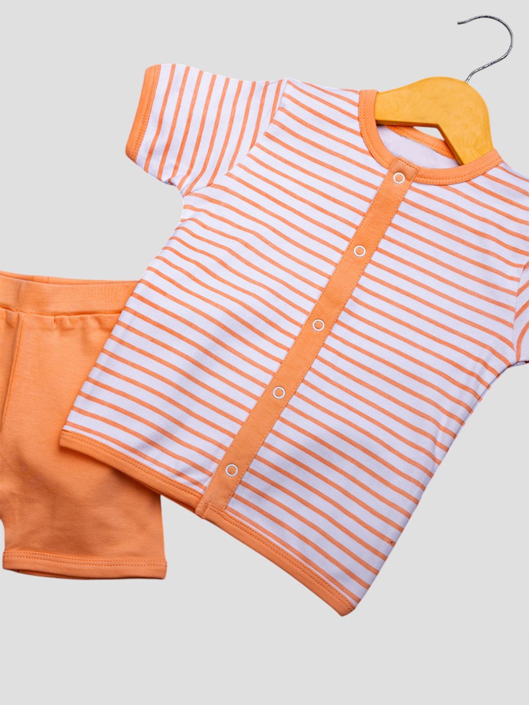 

BAESD Boys Striped Organic Cotton T-shirt With Short, Peach