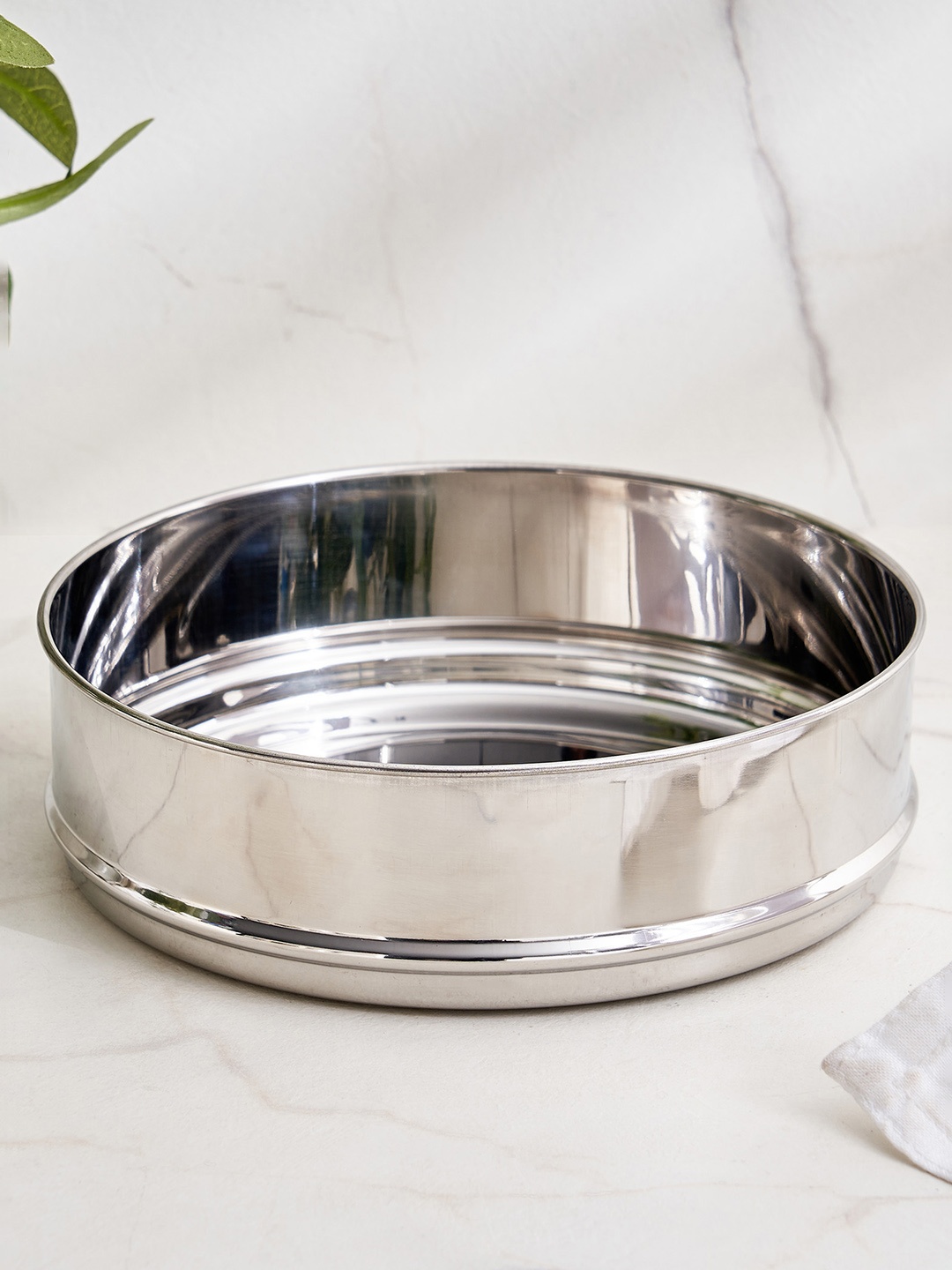 

Home Centre Silver-Toned 2024 Stainless Steel Container