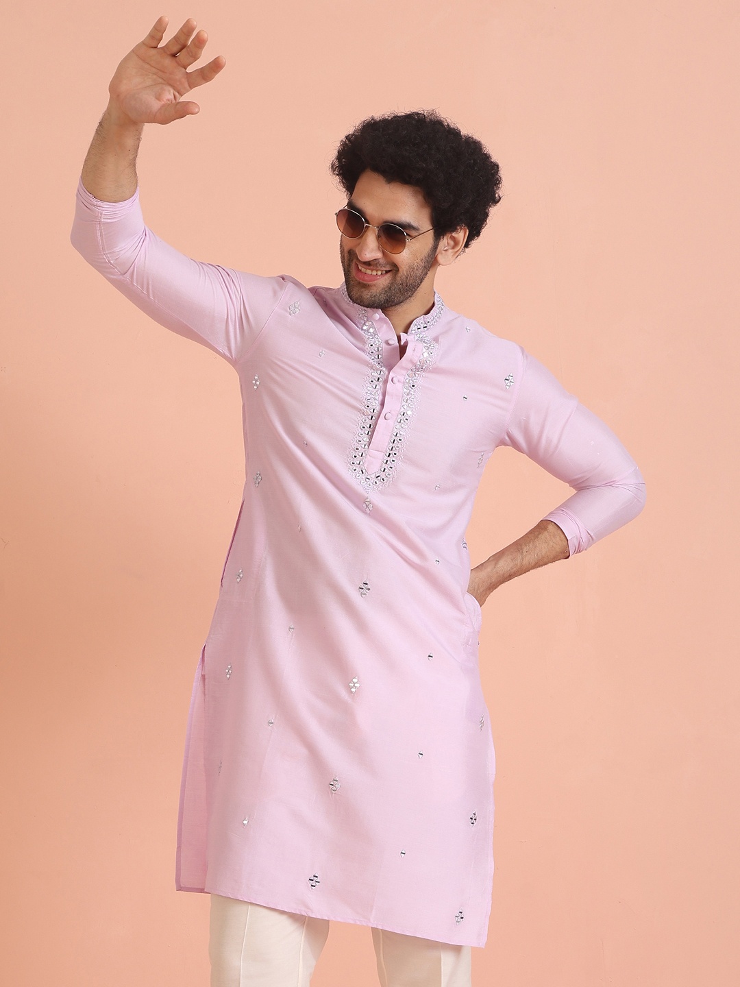 

KISAH Mandarin Collar Ethnic Motifs Embroidered Mirror Work Regular Straight Kurta, Lavender