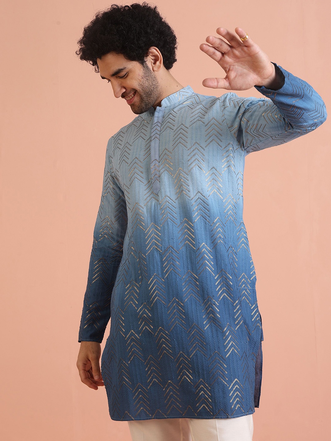 

KISAH Geometric Embroidered Sequinned Mandarin Collar Straight Kurta, Blue