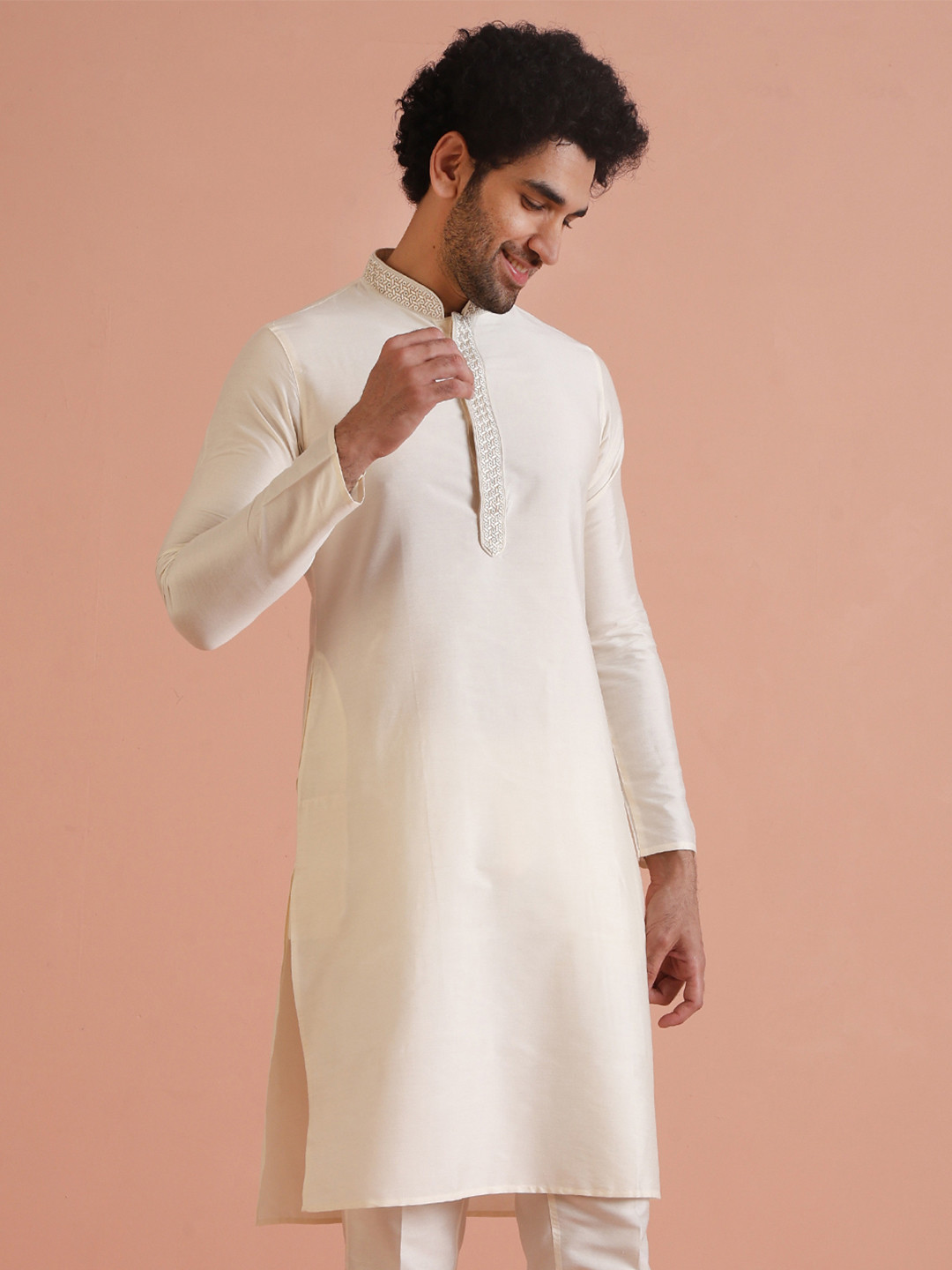 

KISAH Mandarin Collar Straight Kurta, Off white
