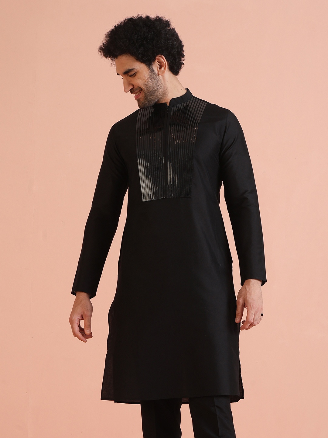 

KISAH Yoke Design Mandarin Collar Thread Work Straight Kurta, Black