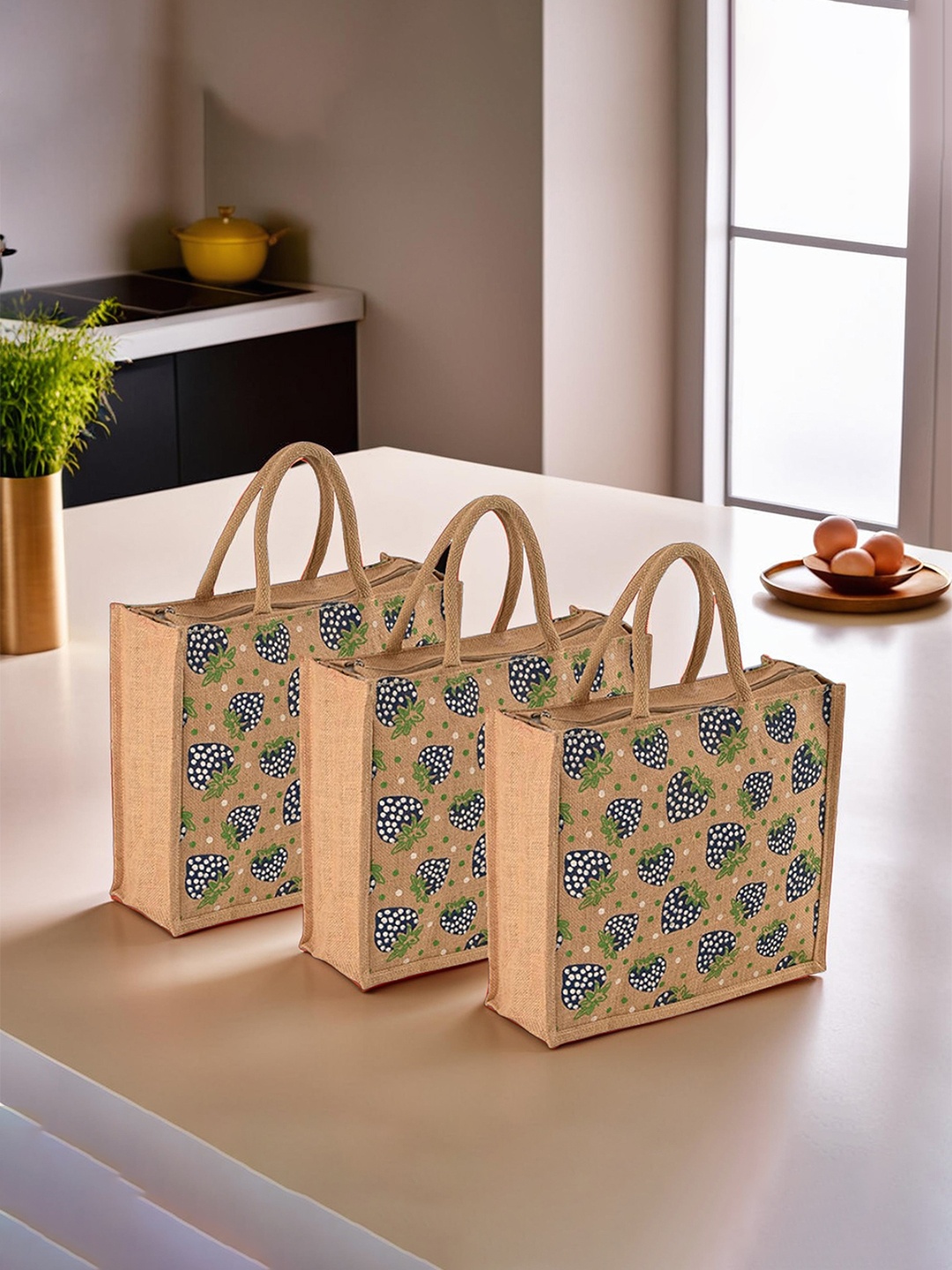 

Kuber Industries 3 Pieces Printed Lunch Bag, Beige