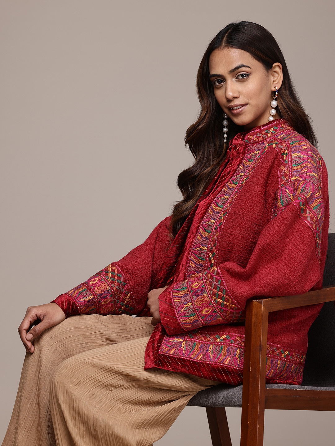 

Ritu Kumar Geometric Embroidered Open Front Jacket, Pink