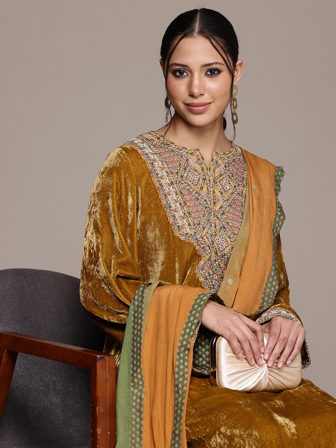 

Ritu Kumar Embroidered Thread Work Kurta With Trousers & Dupatta, Yellow
