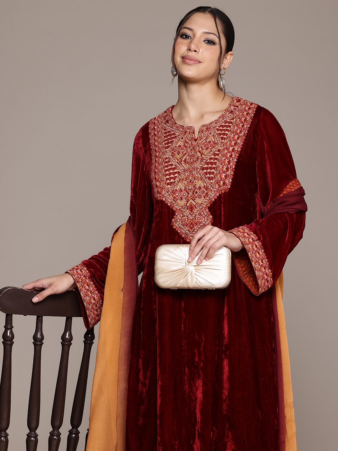 

Ritu Kumar Thread Work Pakistani Style Kurta with Trousers & With Dupatta, Red