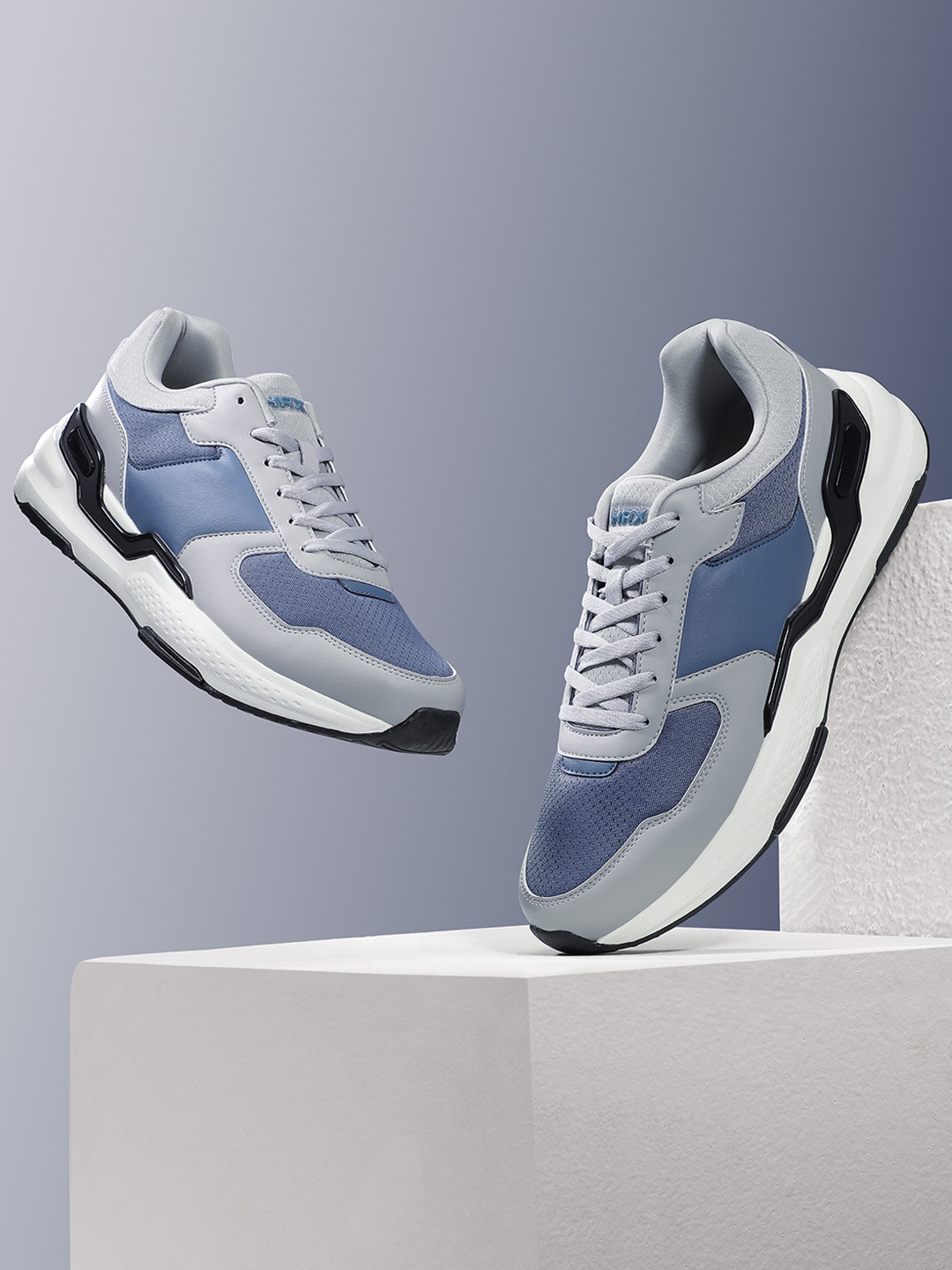 

HRX by Hrithik Roshan Men Colourblocked Sneakers, Blue