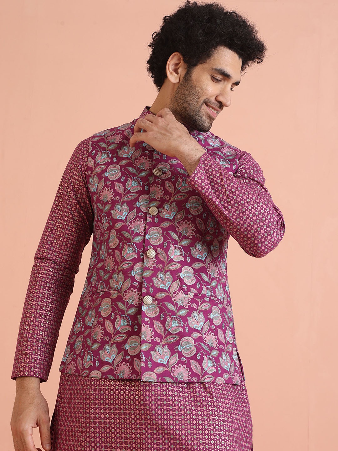 

KISAH Men Mandarin Collar Printed Woven Nehru Jacket, Pink