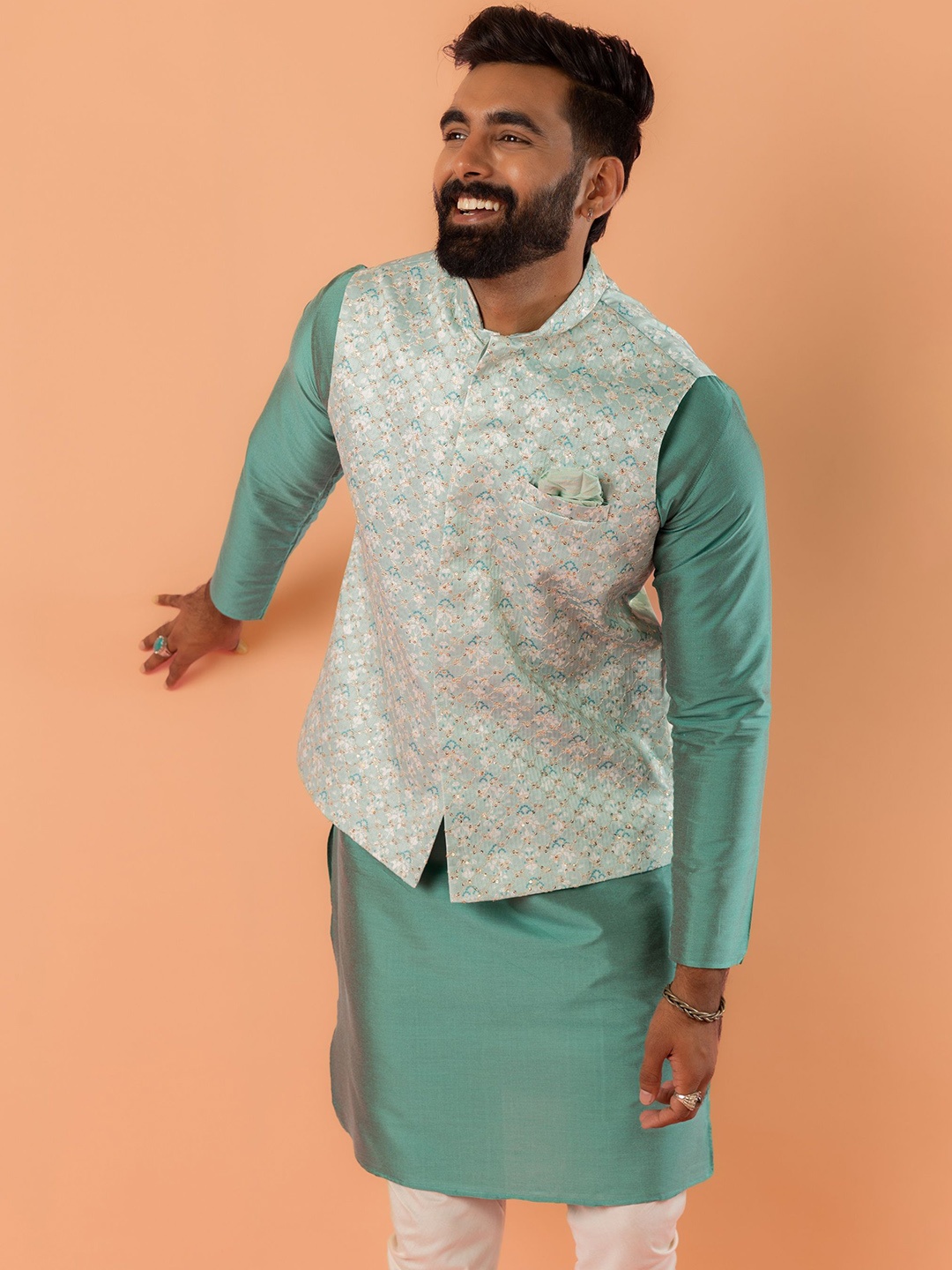 

KISAH Men Mandarin Collar Embroidered Nehru Jacket, Green