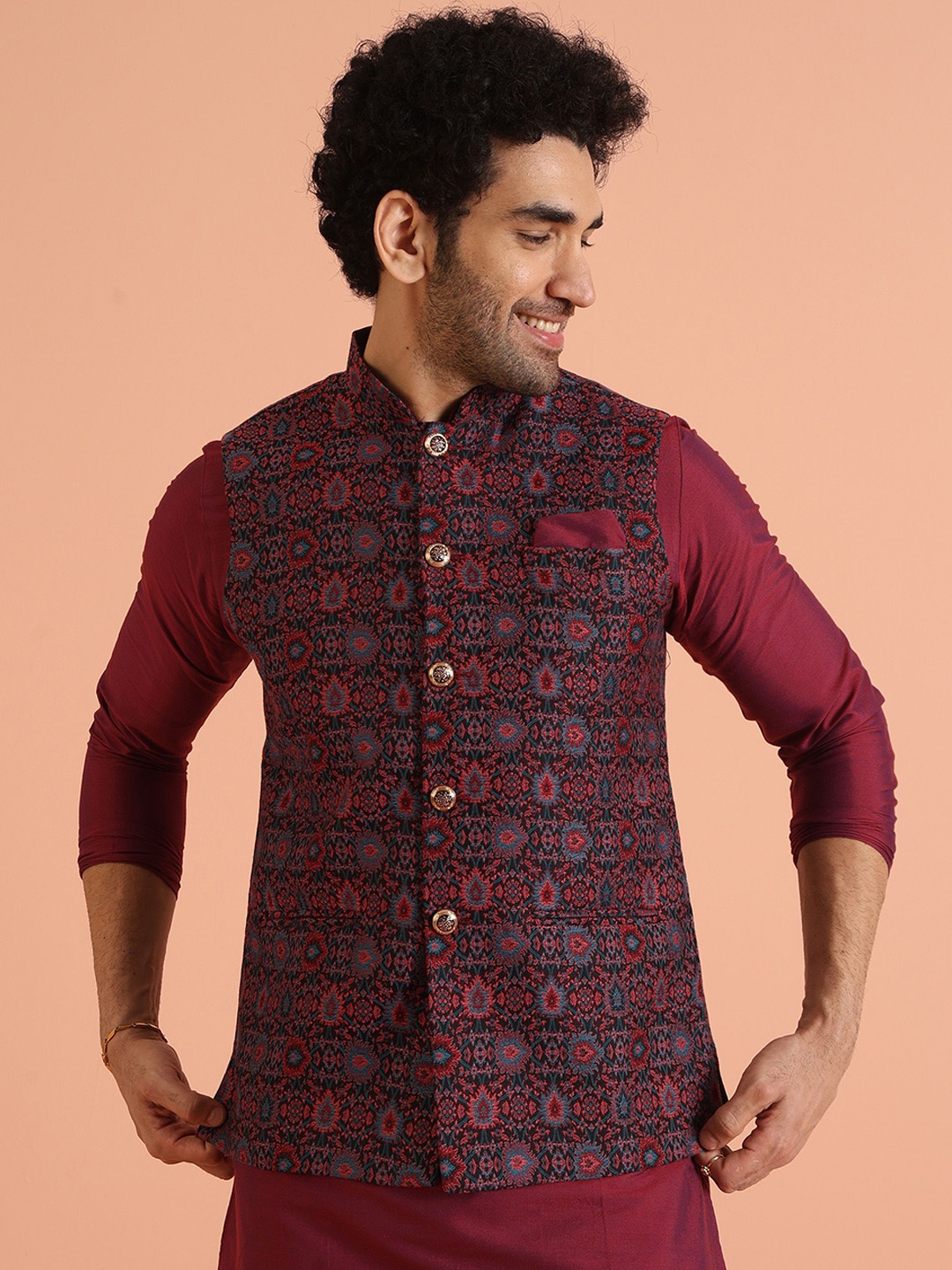 

KISAH Men Ethnic Motifs Mandarin Collar Woven Design Nehru Jacket, Red