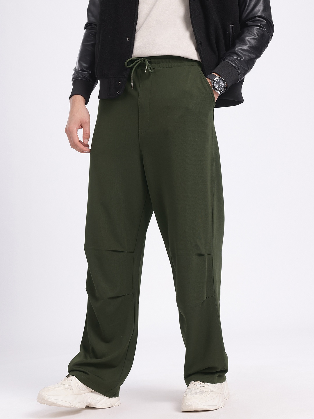 

glitchez Men Fine Utility Relaxed Fit Trousers, Olive