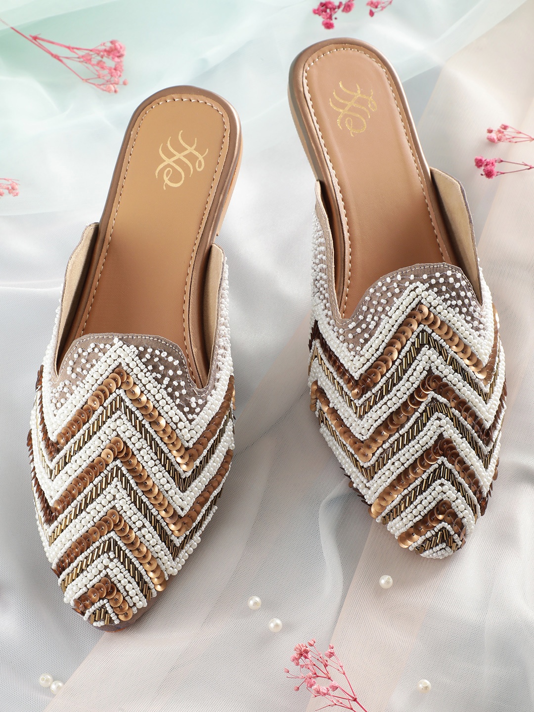

House of Pataudi Leather Embellished Ethnic Mules, White