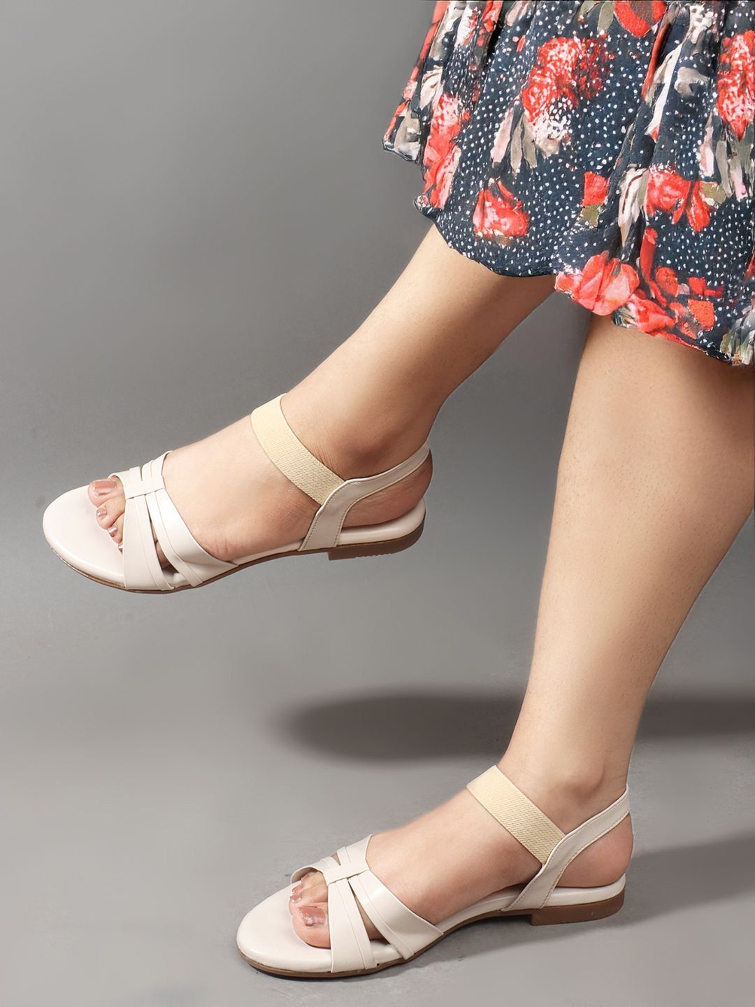 

Sole Saga Women Open Toe Flats, Cream