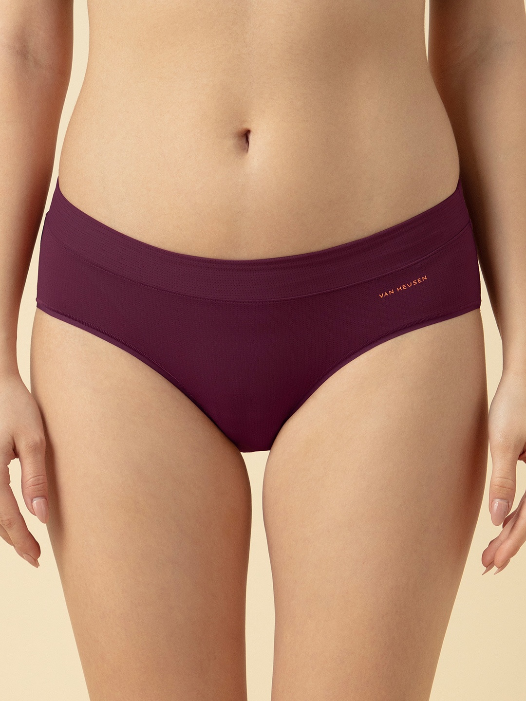 

Van Heusen Women Pro Active Ultra light Full Coverage Sports Air Panty, Burgundy