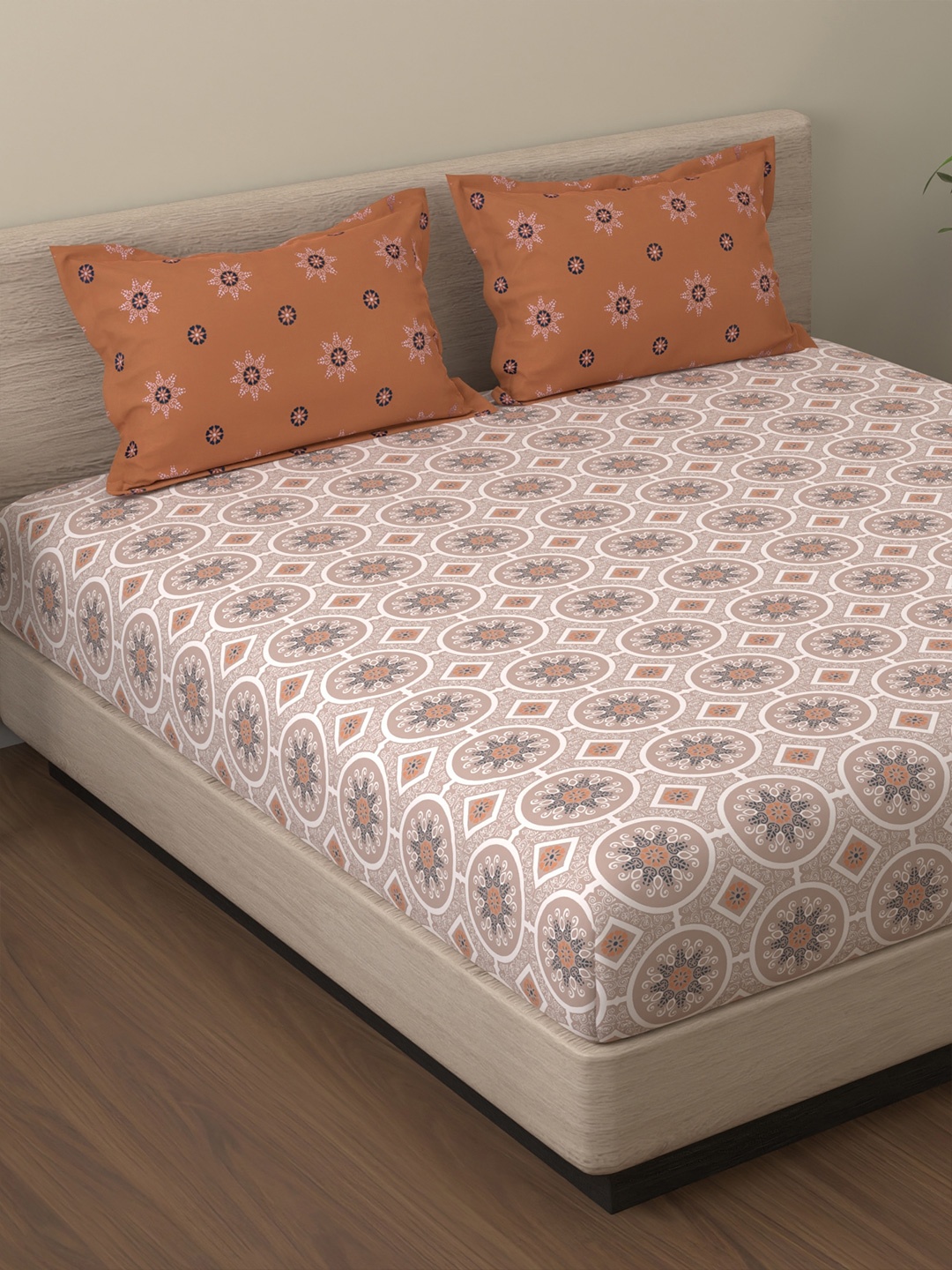 

Huesland Orange-Coloured Pure Cotton Floral 144 TC King Bedsheet Set 2.74 m x 2.74 m