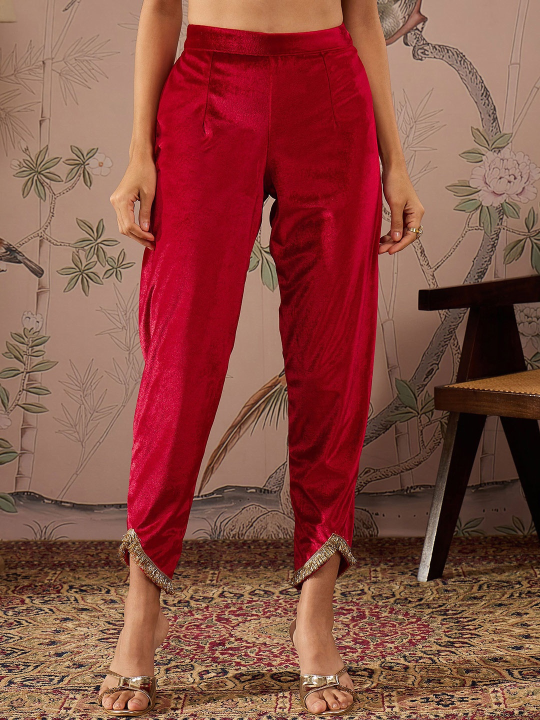 

Shae by SASSAFRAS Women Tapered Fit Pleated Trousers, Red