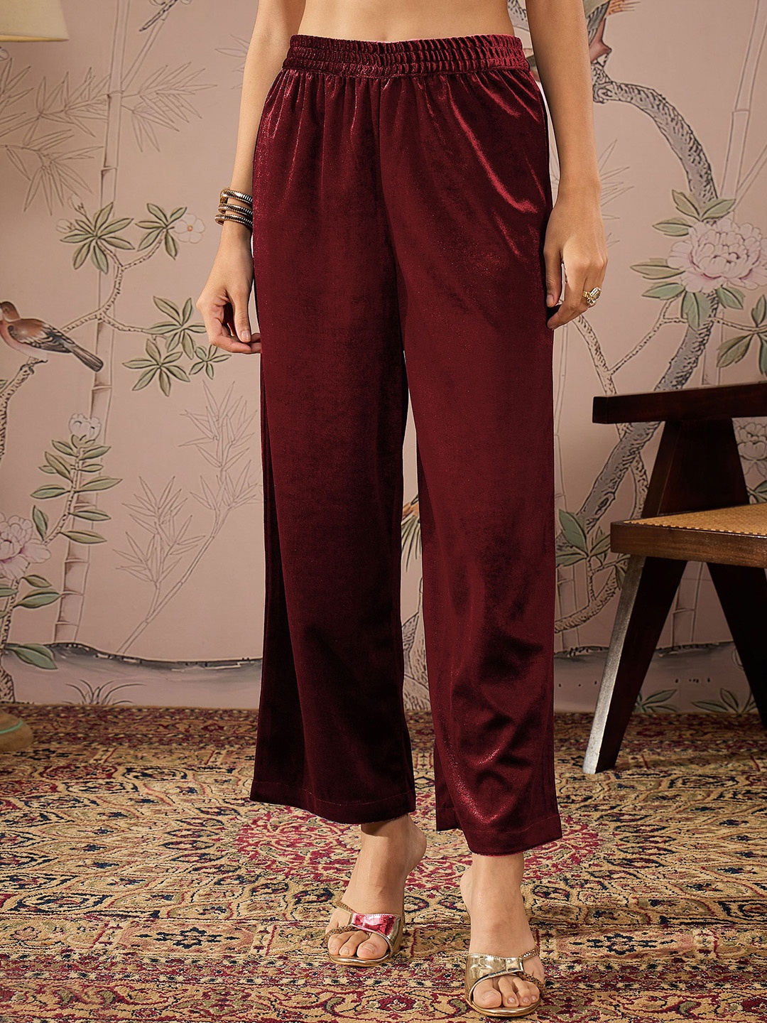 

Shae by SASSAFRAS Women Straight Fit Pleated Trousers, Maroon