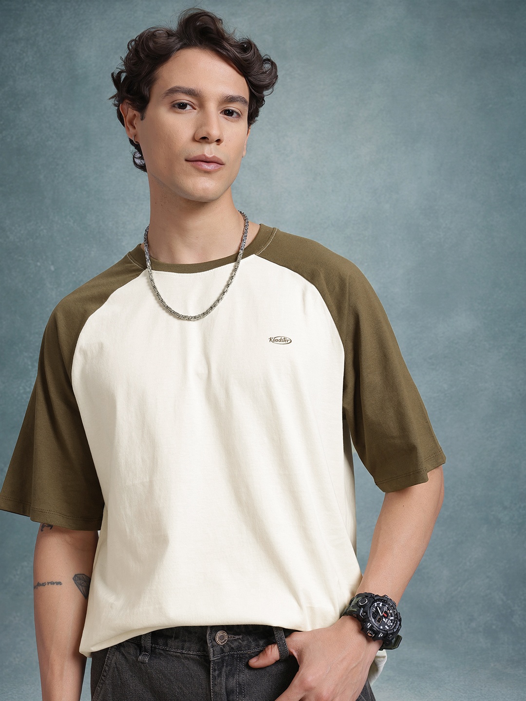 

The Roadster Life Co. Colourblocked Raglan Sleeves Pure Cotton Relaxed Fit T-shirt, Off white