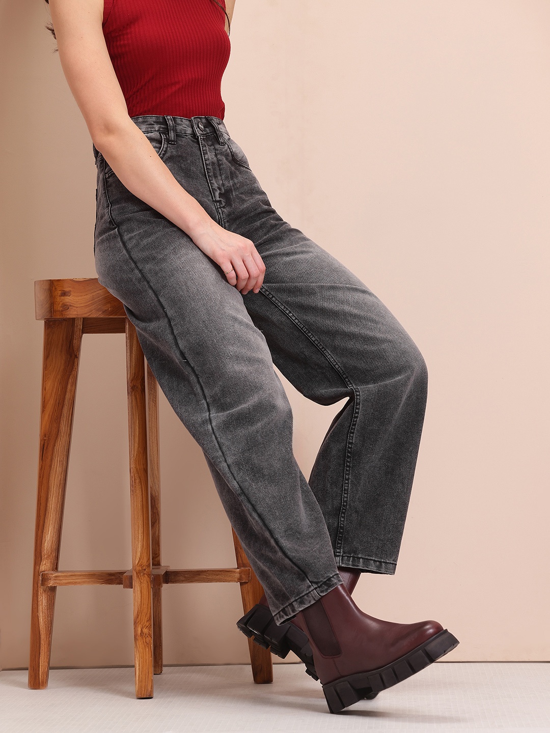 

Mast & Harbour Women Straight Fit Light Fade Stretchable Jeans, Grey