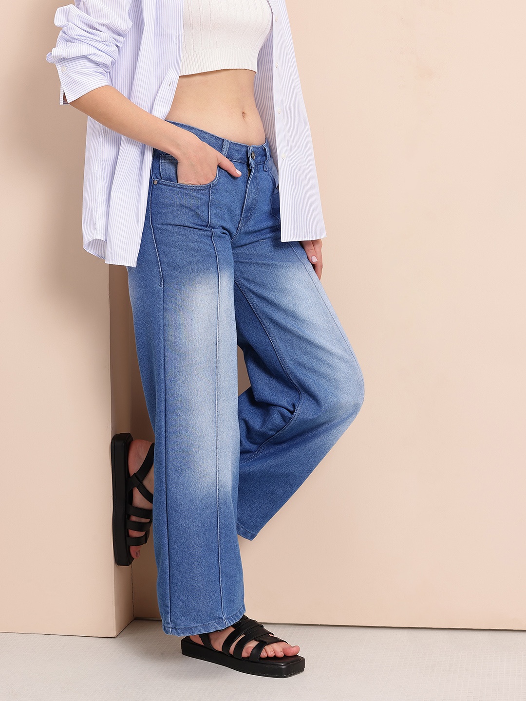 

Mast & Harbour Women Panelled Wide Leg Light Fade Stretchable Jeans, Blue
