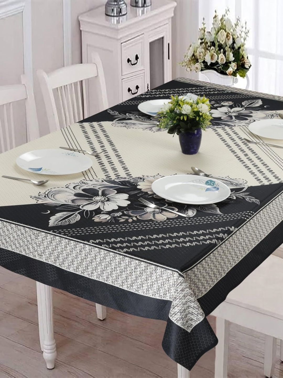 

Homerz Off White Floral Anti-Slip Cotton 4-Seater Table Cover